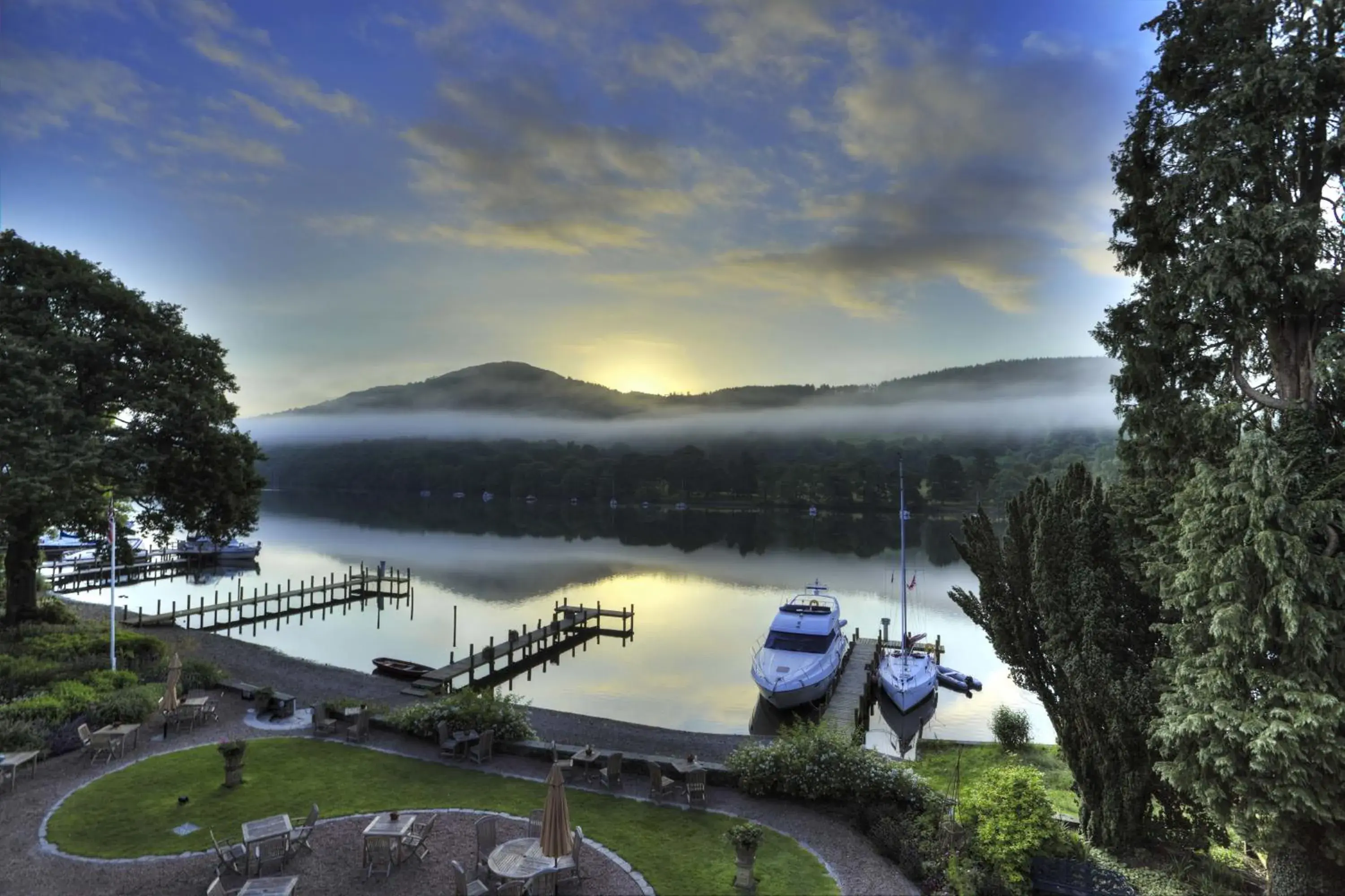 Natural landscape in Lakeside Hotel and Spa