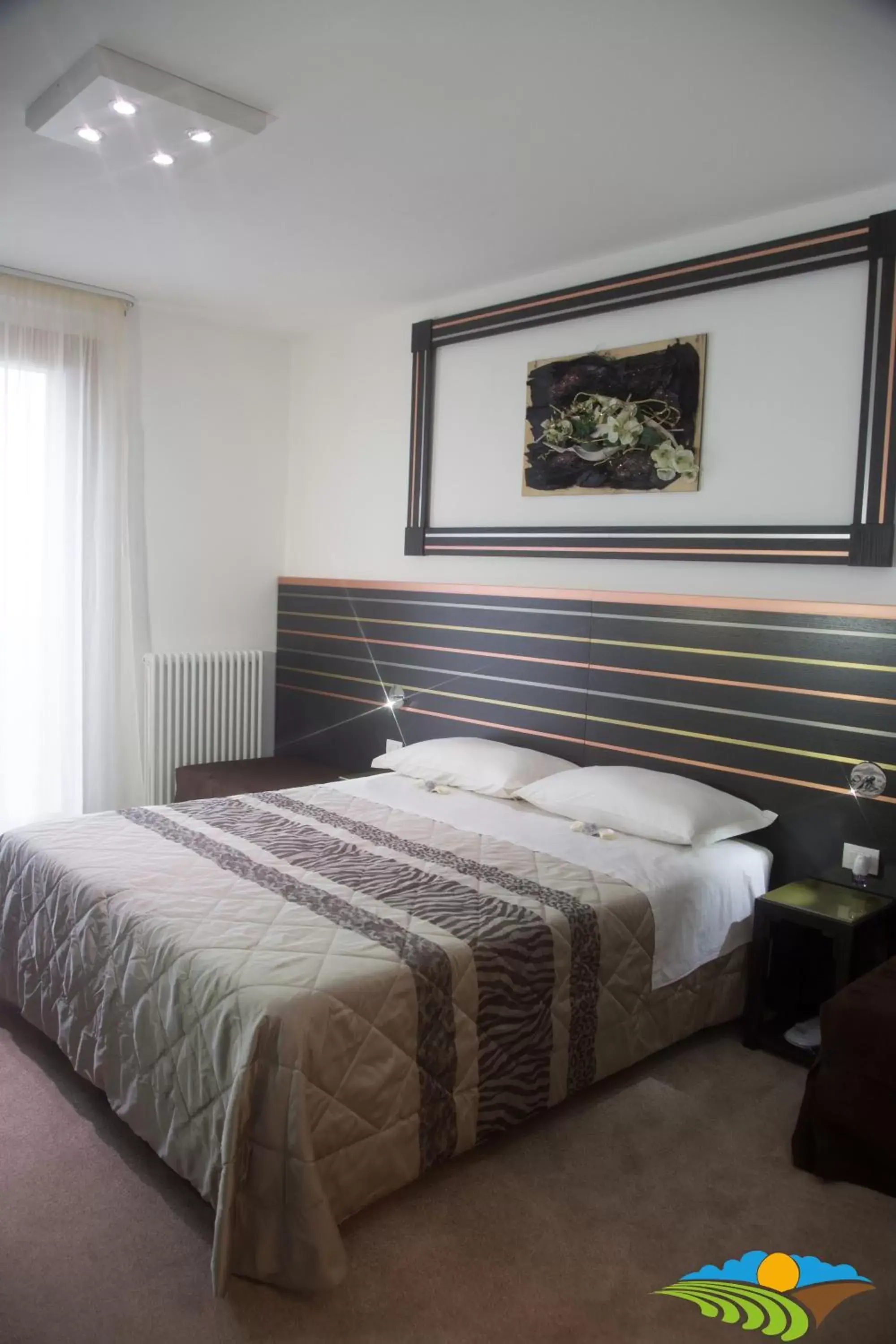 Photo of the whole room, Bed in Albergo Diffuso - Il Poggetto tra Urbino & San Marino
