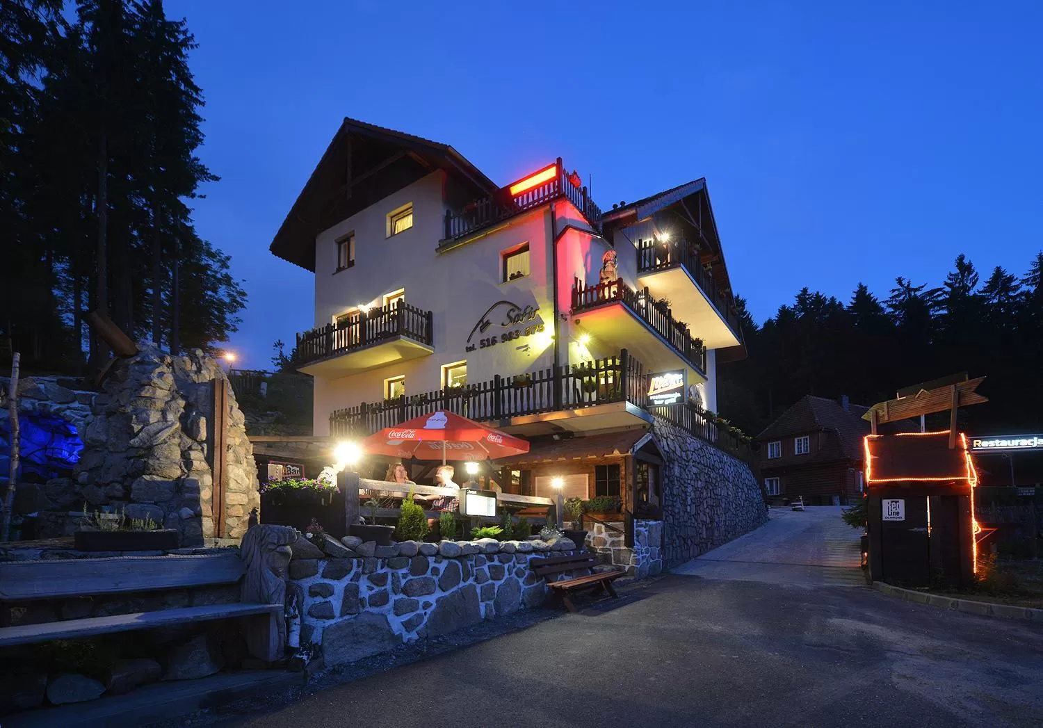 Property Building in Safir przy samym WYCIĄGU