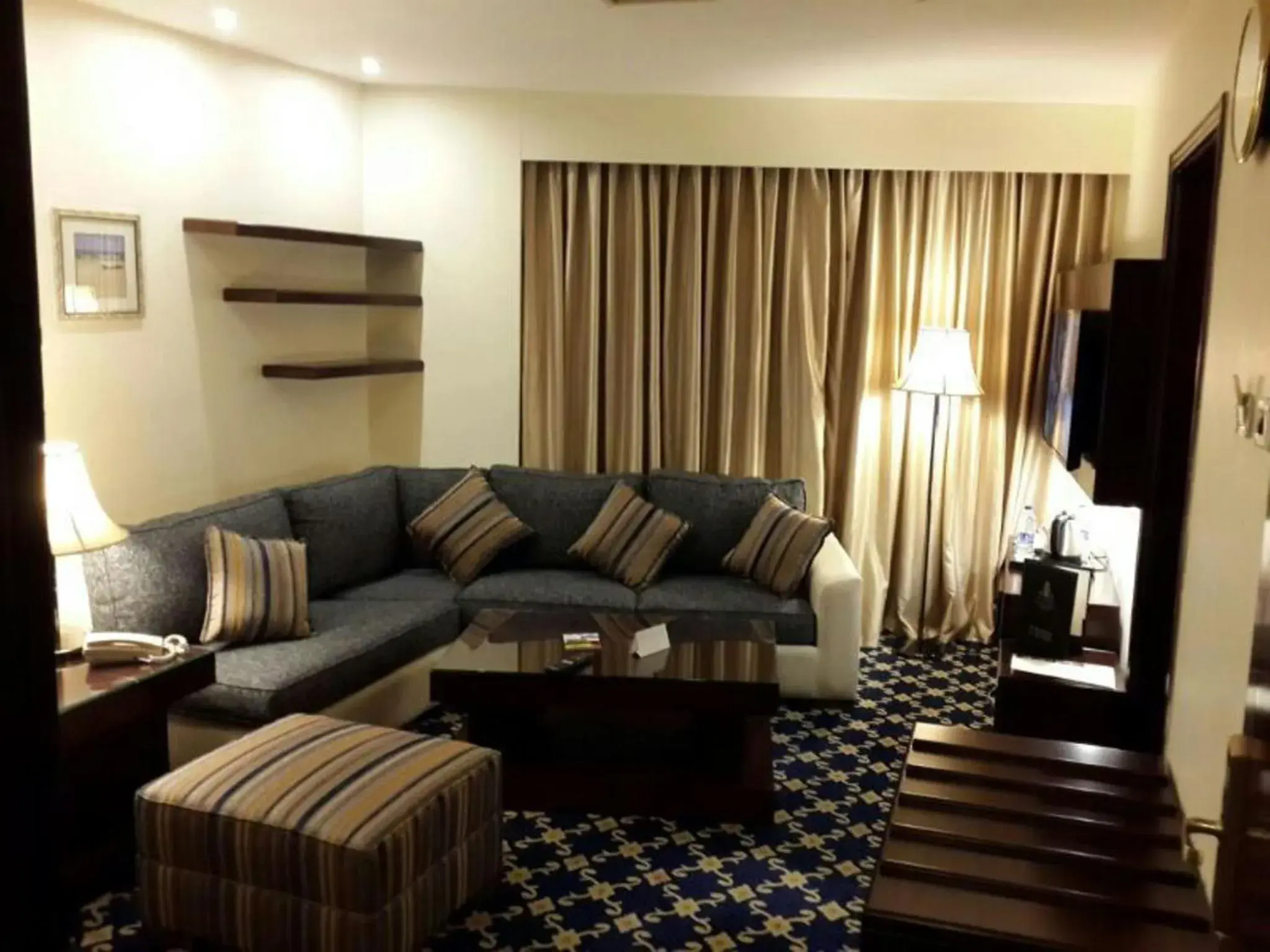 Living room, Seating Area in Al Thuraya Hotel