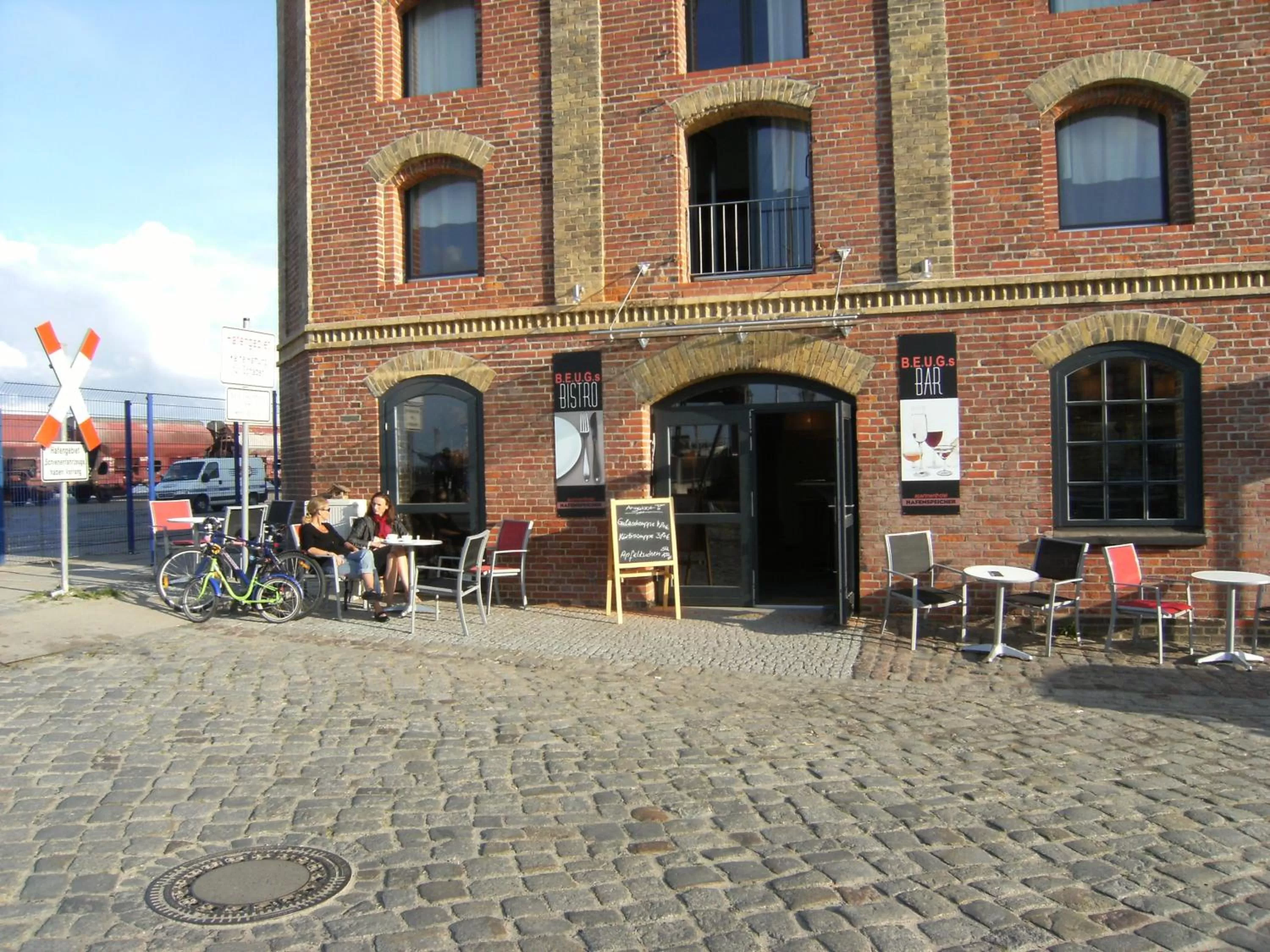 Facade/entrance in Hotel Alter Hafenspeicher