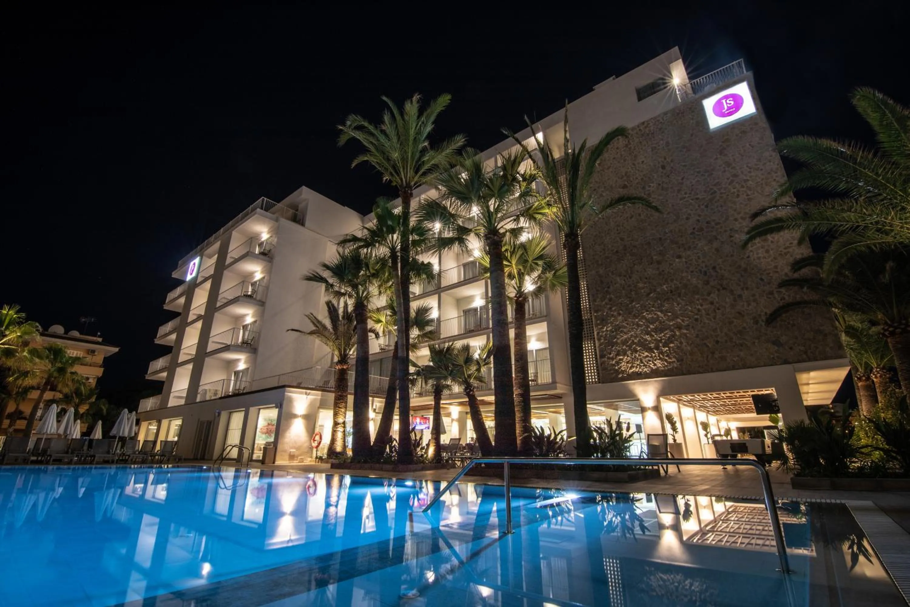 Property building in JS Yate