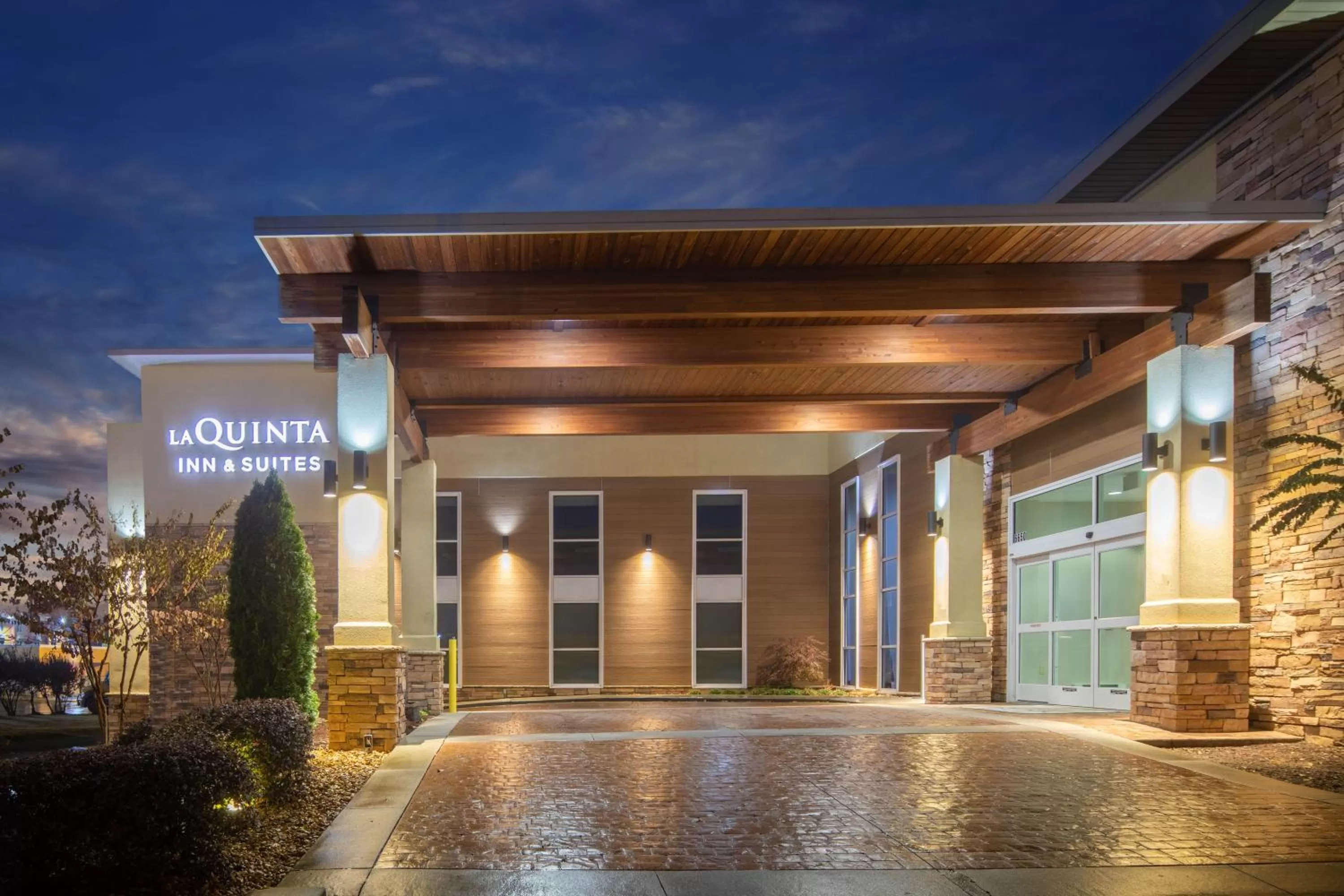 Facade/entrance in La Quinta by Wyndham Chattanooga - East Ridge