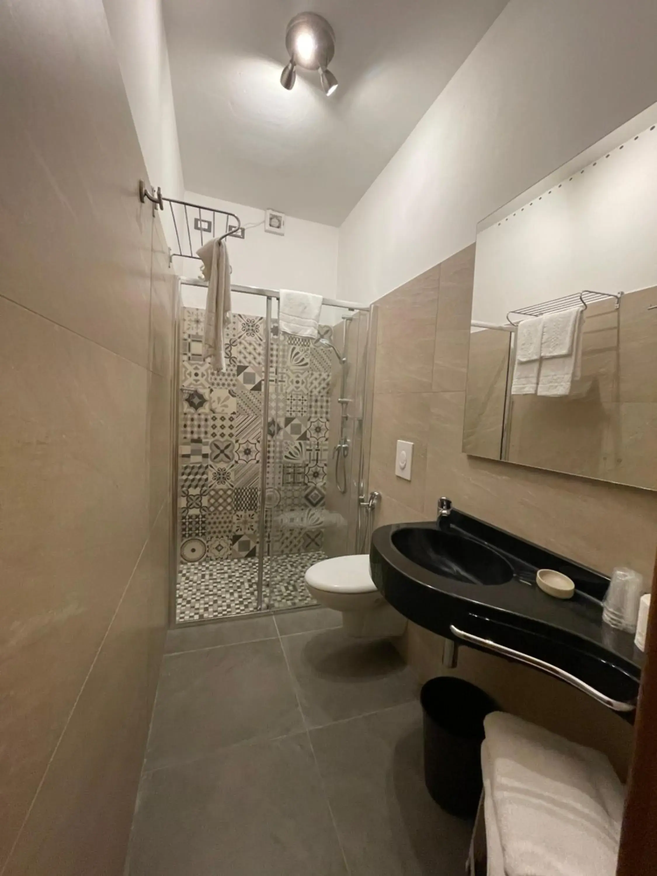 Bathroom in Hotel Rabay