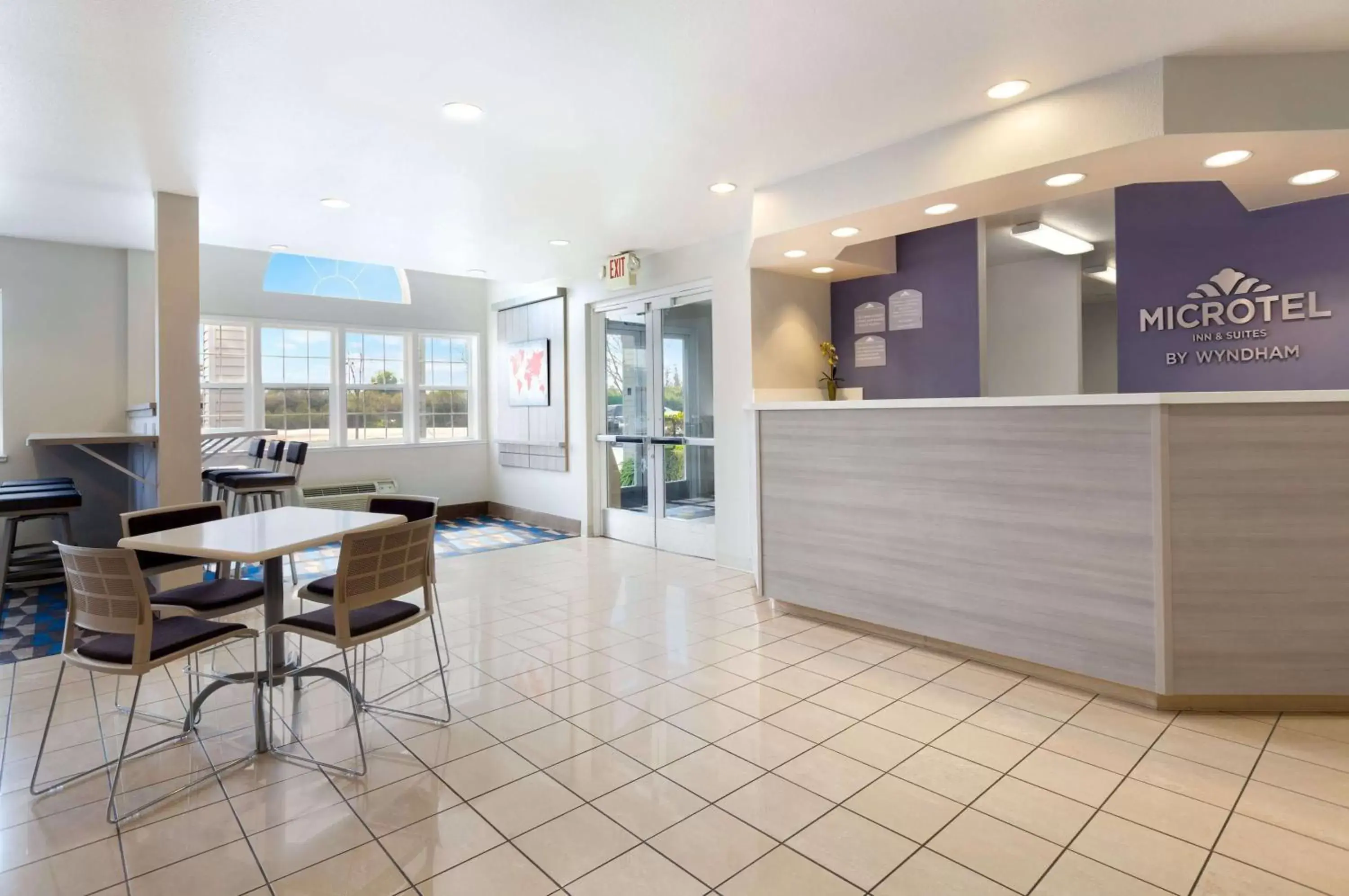 Lobby or reception, Lobby/Reception in Microtel Inn & Suites Modesto