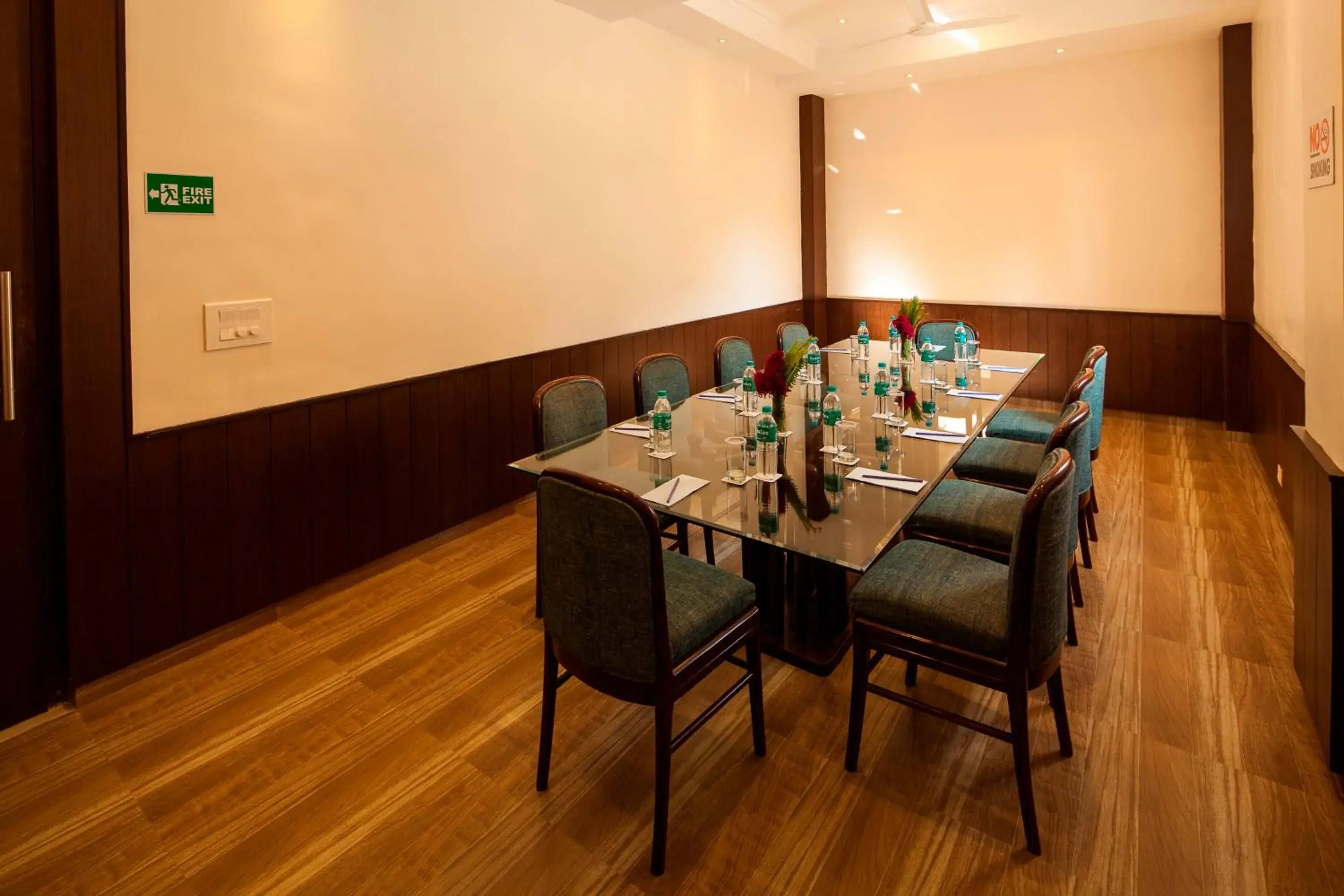 Business facilities in Hotel Sinclairs Retreat Kalimpong