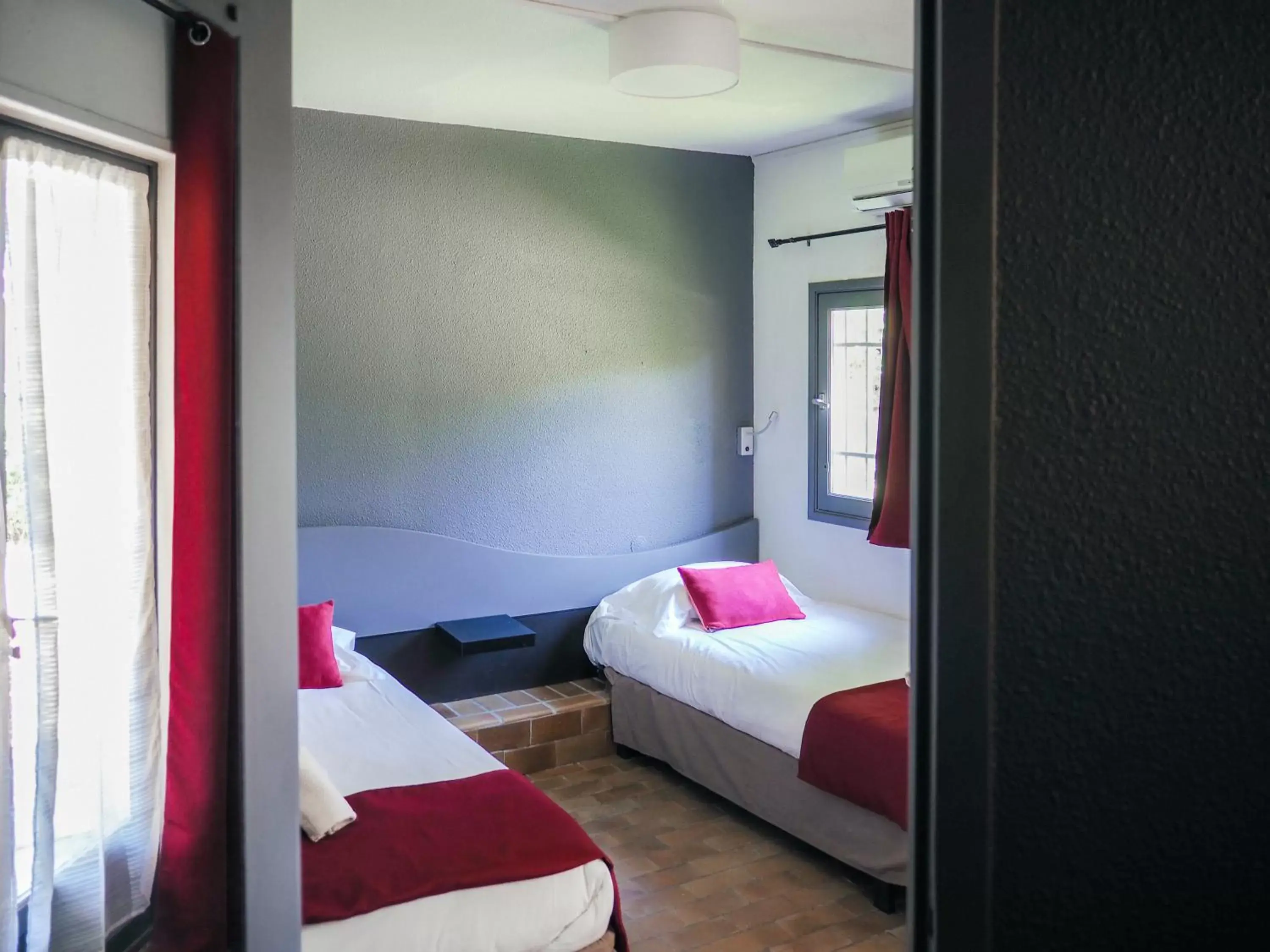 Bedroom, Bed in Marina Hôtel Club