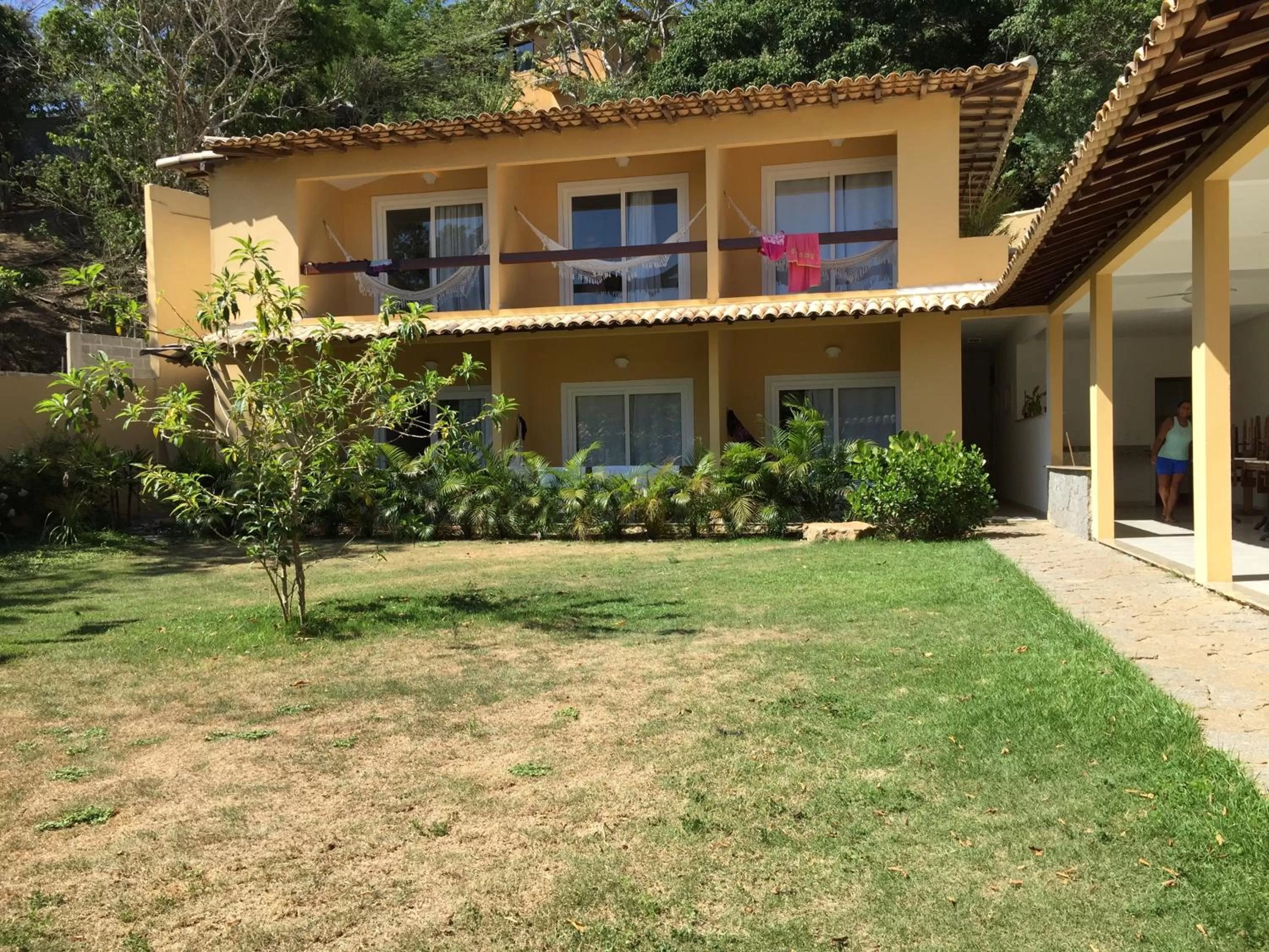 Facade/entrance in Praia da Ferradurinha Guest House