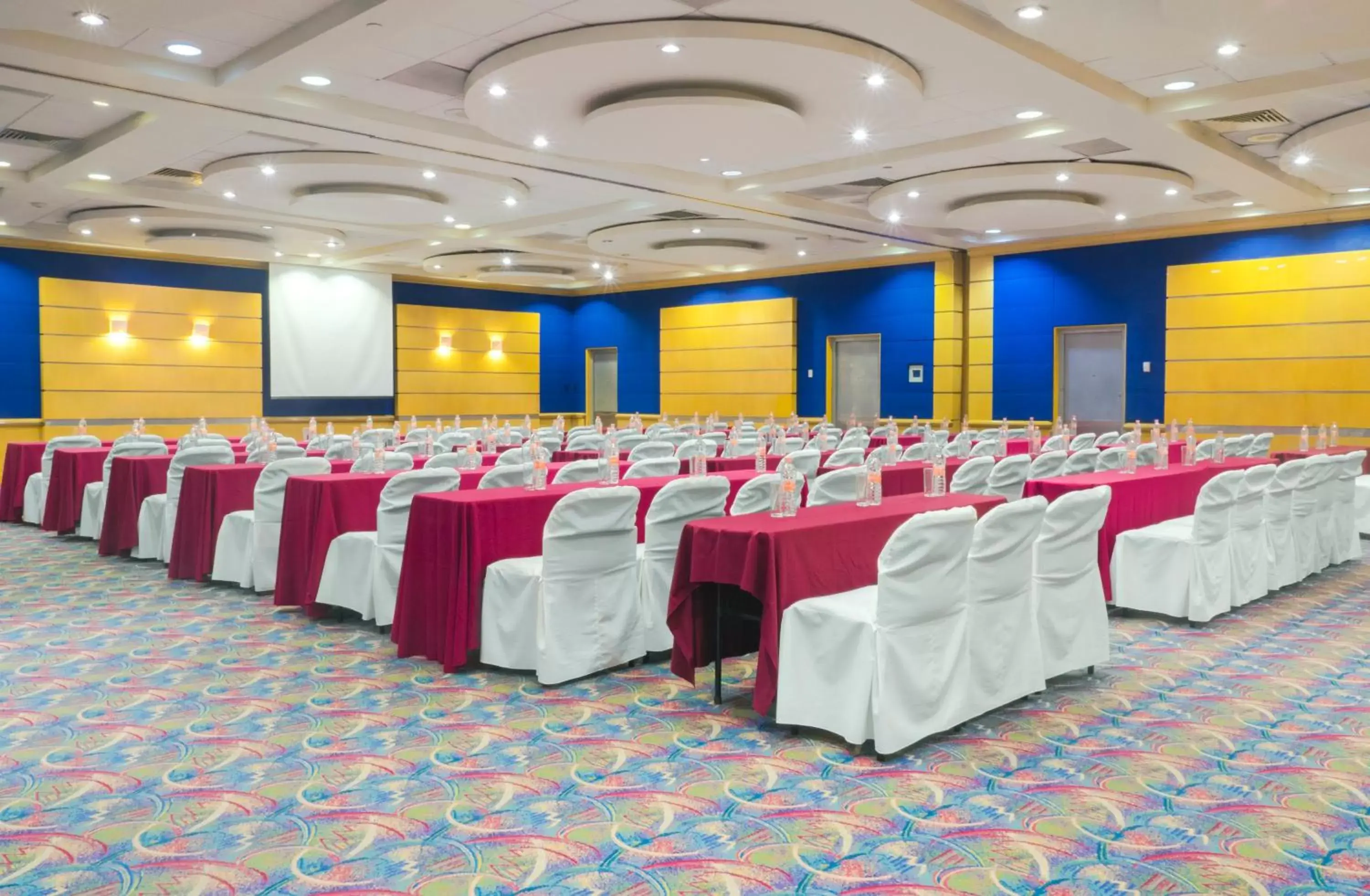 Meeting/conference room, Banquet Facilities in Holiday Inn Monterrey-Parque Fundidora, an IHG Hotel