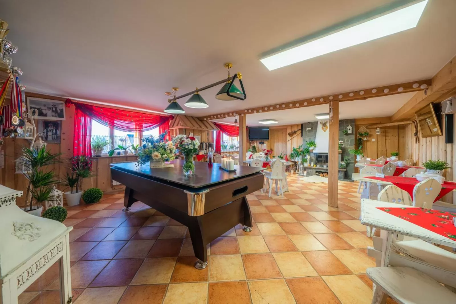 Billiard in Pokoje Gościnne U Małgorzaty Jacuzzi & Sauna