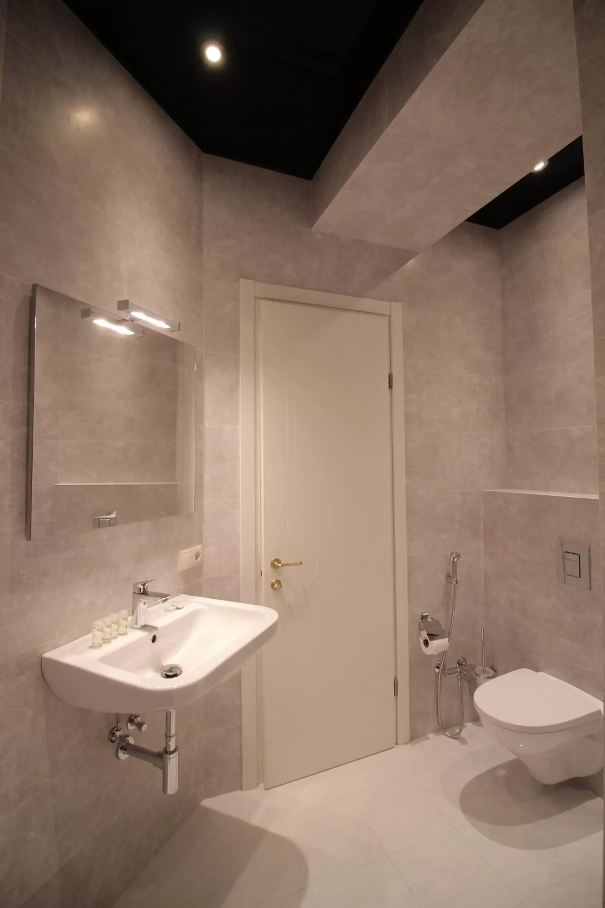 Bathroom in Super Luxury Apartments
