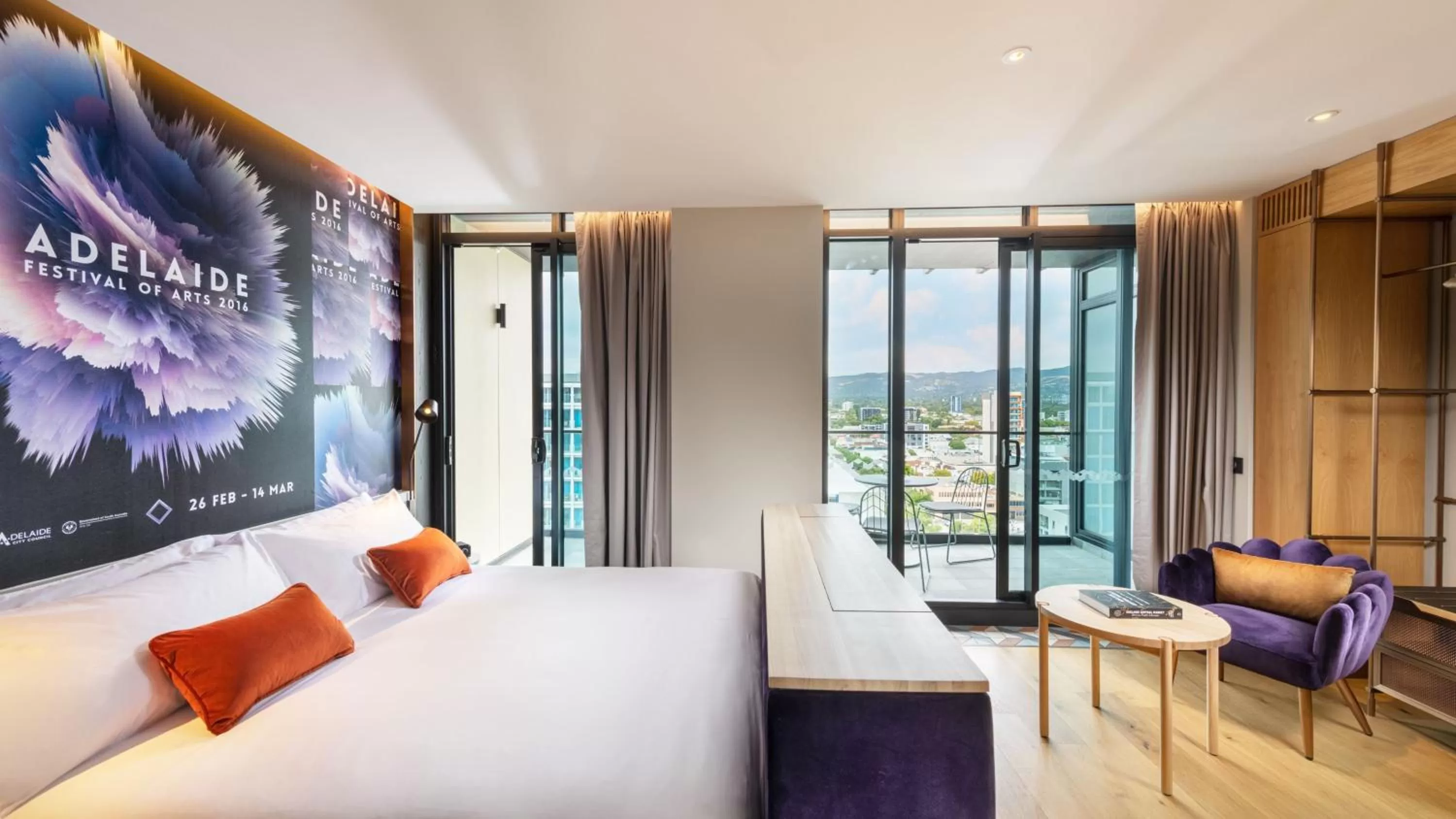 Photo of the whole room, Bed in Hotel Indigo Adelaide Markets by IHG