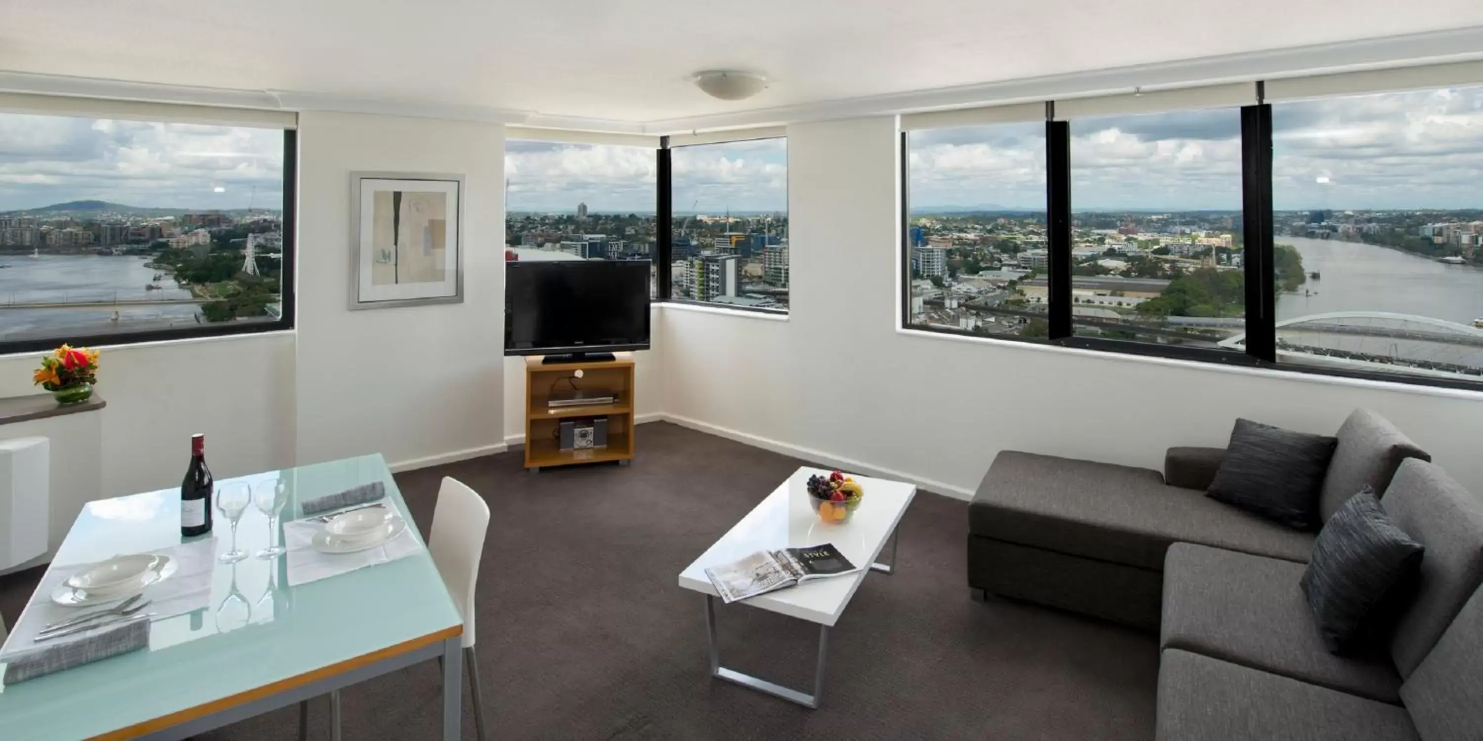 Living room, Seating Area in Park Regis North Quay