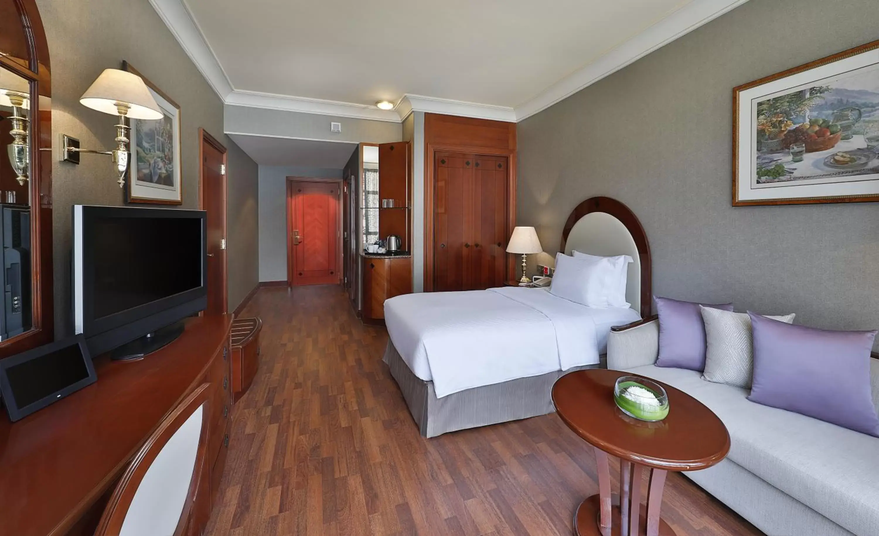 Bedroom in Madinah Hilton Hotel