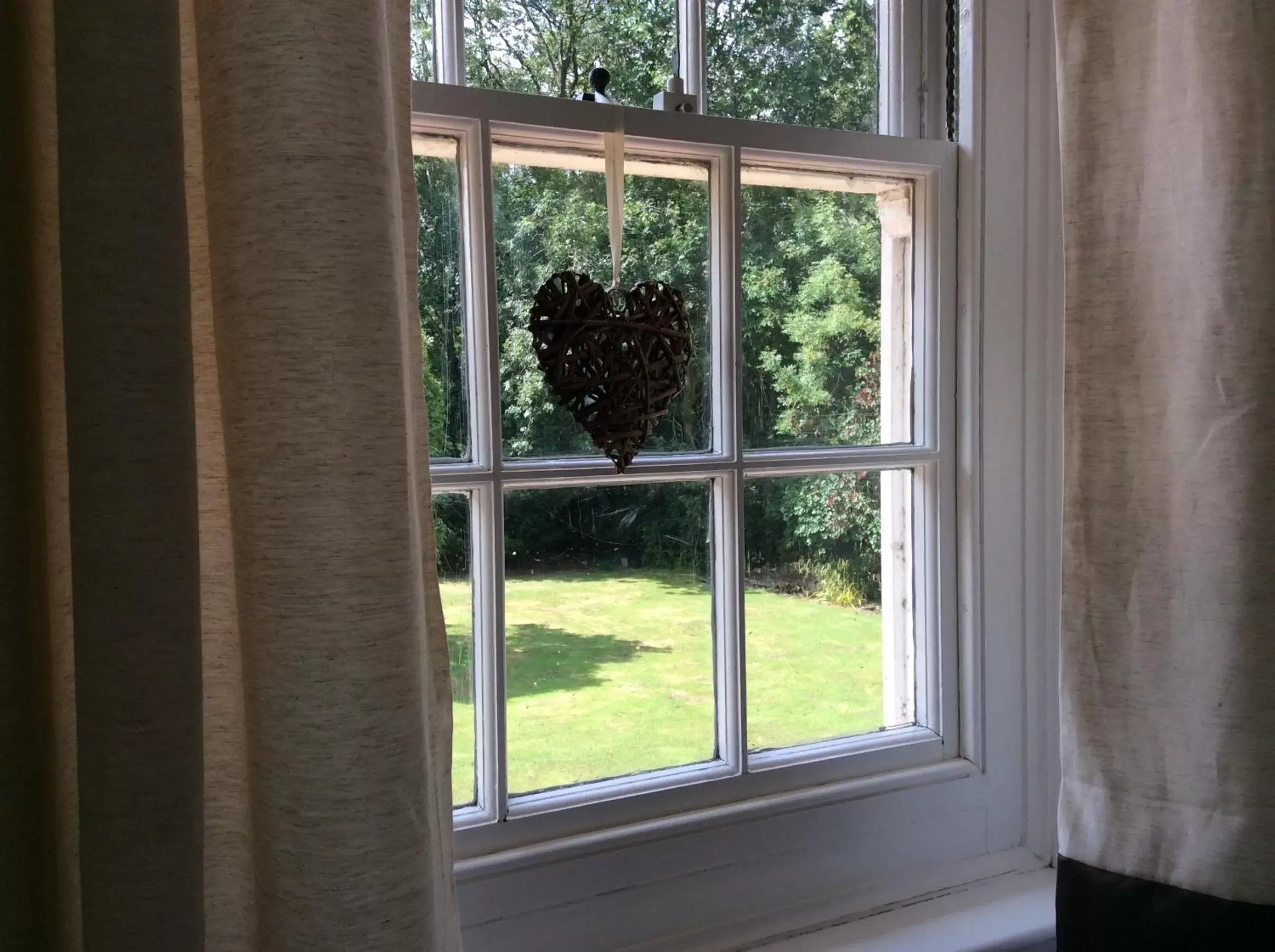 Garden view in Beightons Bed and Breakfast Garden view in Beightons Bed and Breakfast