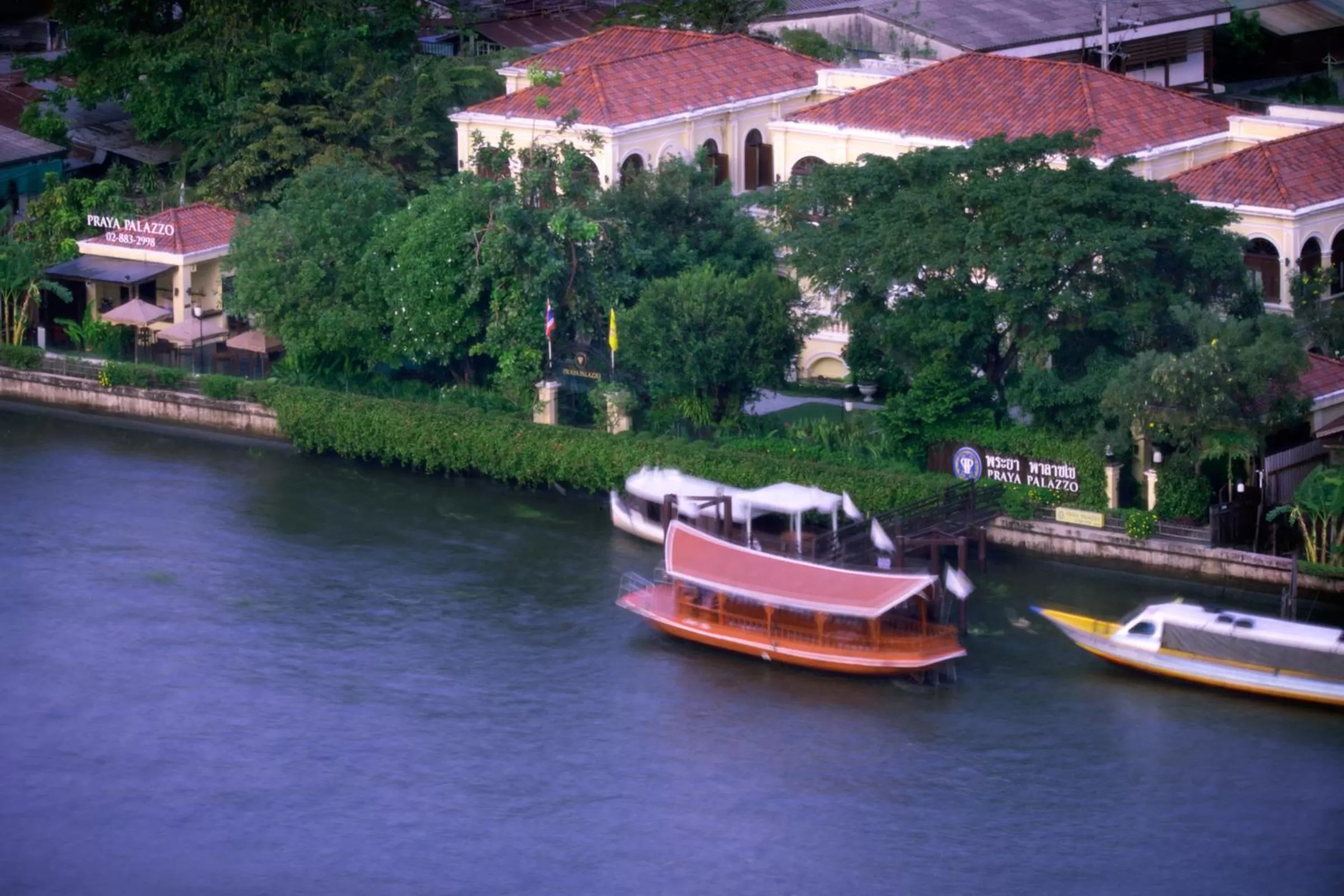 Facade/entrance in Praya Palazzo