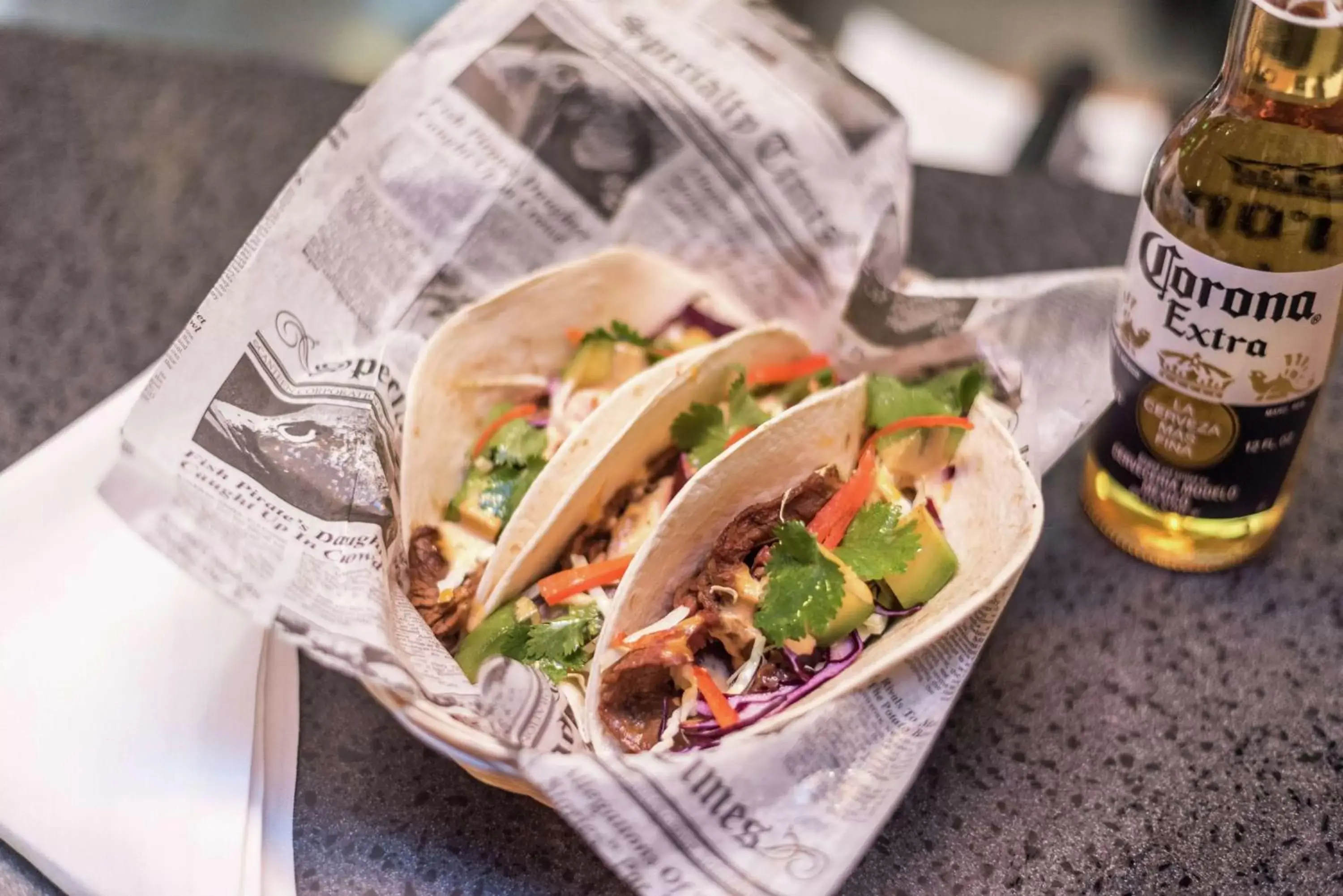 Lounge or bar in DoubleTree by Hilton Holland Lounge or bar in DoubleTree by Hilton Holland