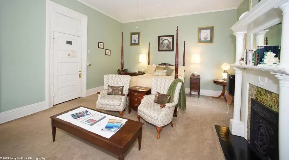 Seating Area in Page House Bed & Breakfast