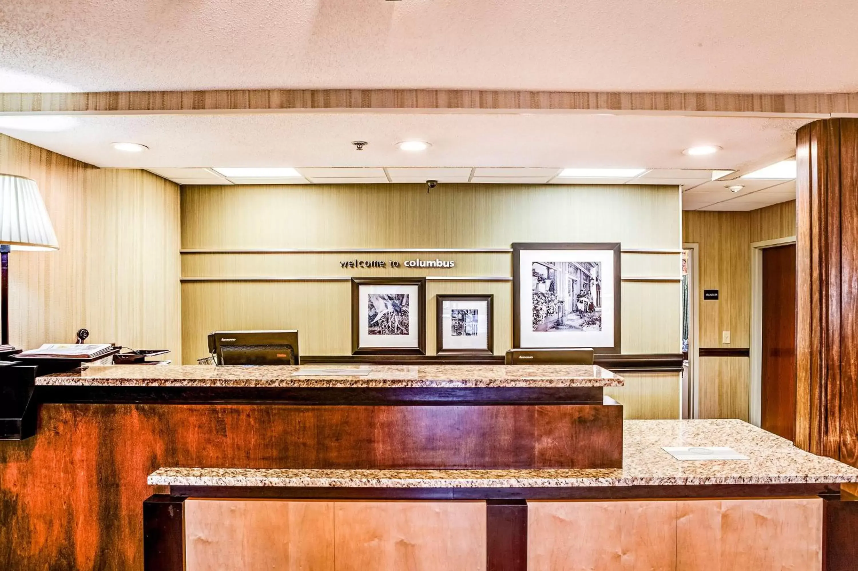 Lobby or reception in Hampton Inn Columbus I-70E/Hamilton Road Lobby or reception in Hampton Inn Columbus I-70E/Hamilton Road