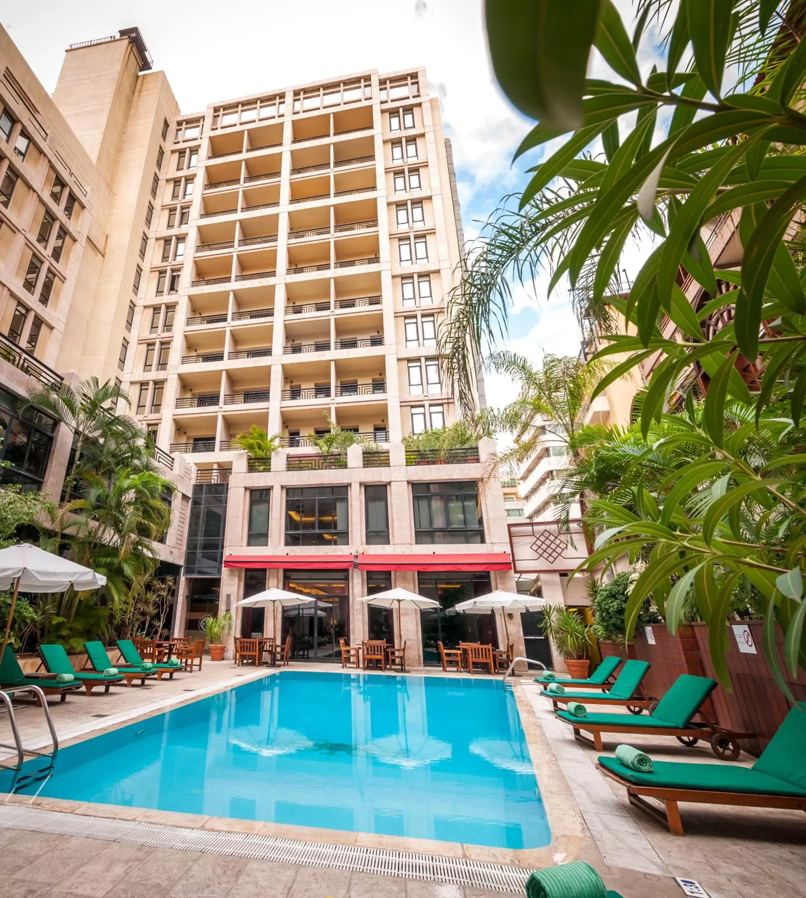 Swimming Pool in Le Commodore Hotel