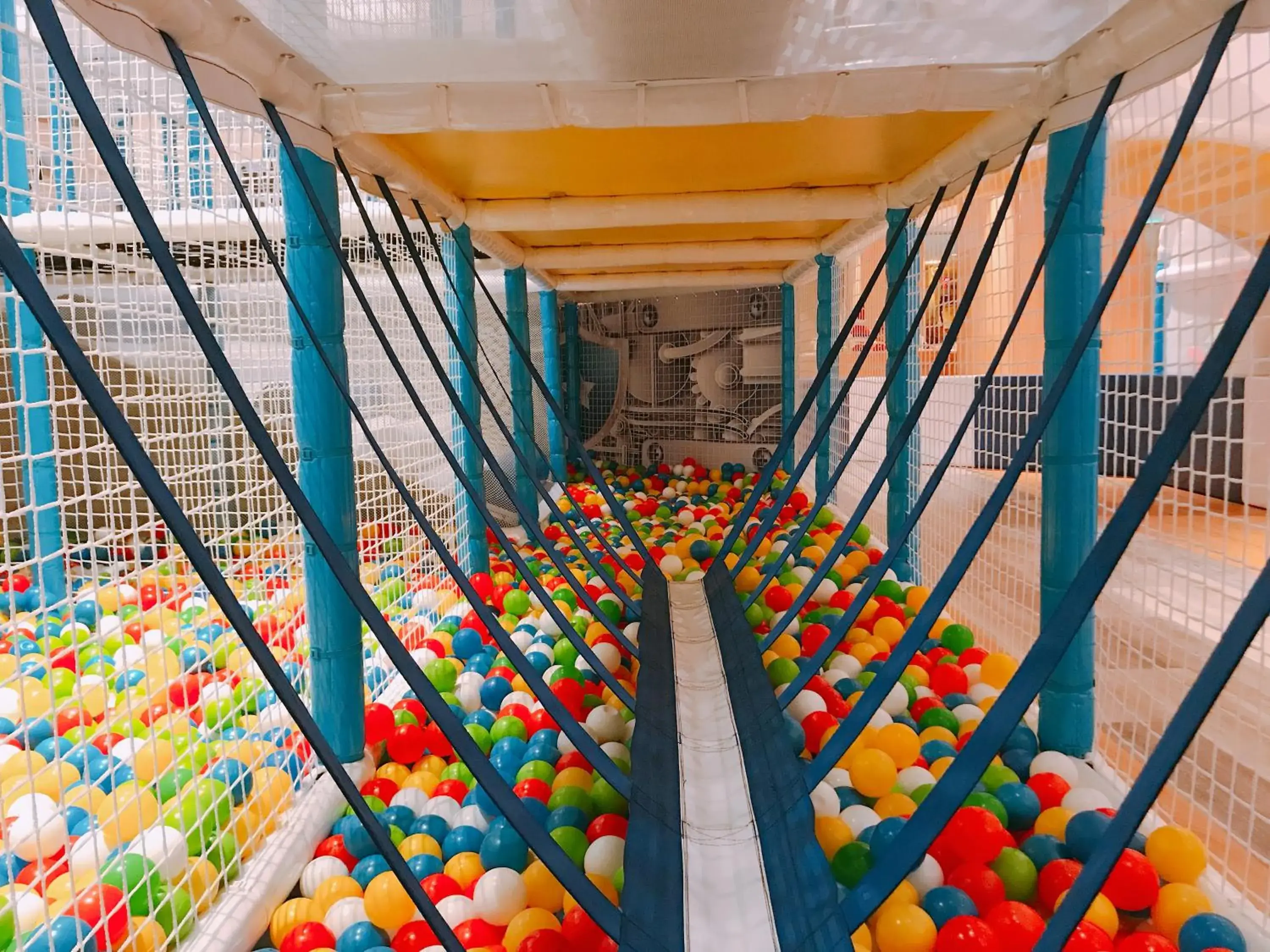 Children play ground in Inhouse Hotel Yehliu