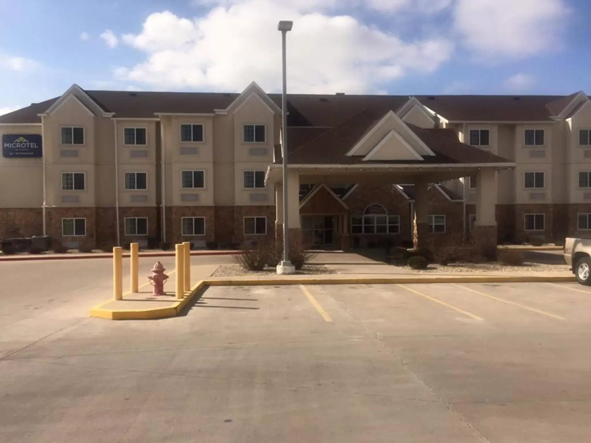 Property Building in Microtel Inn & Suites Quincy by Wyndham