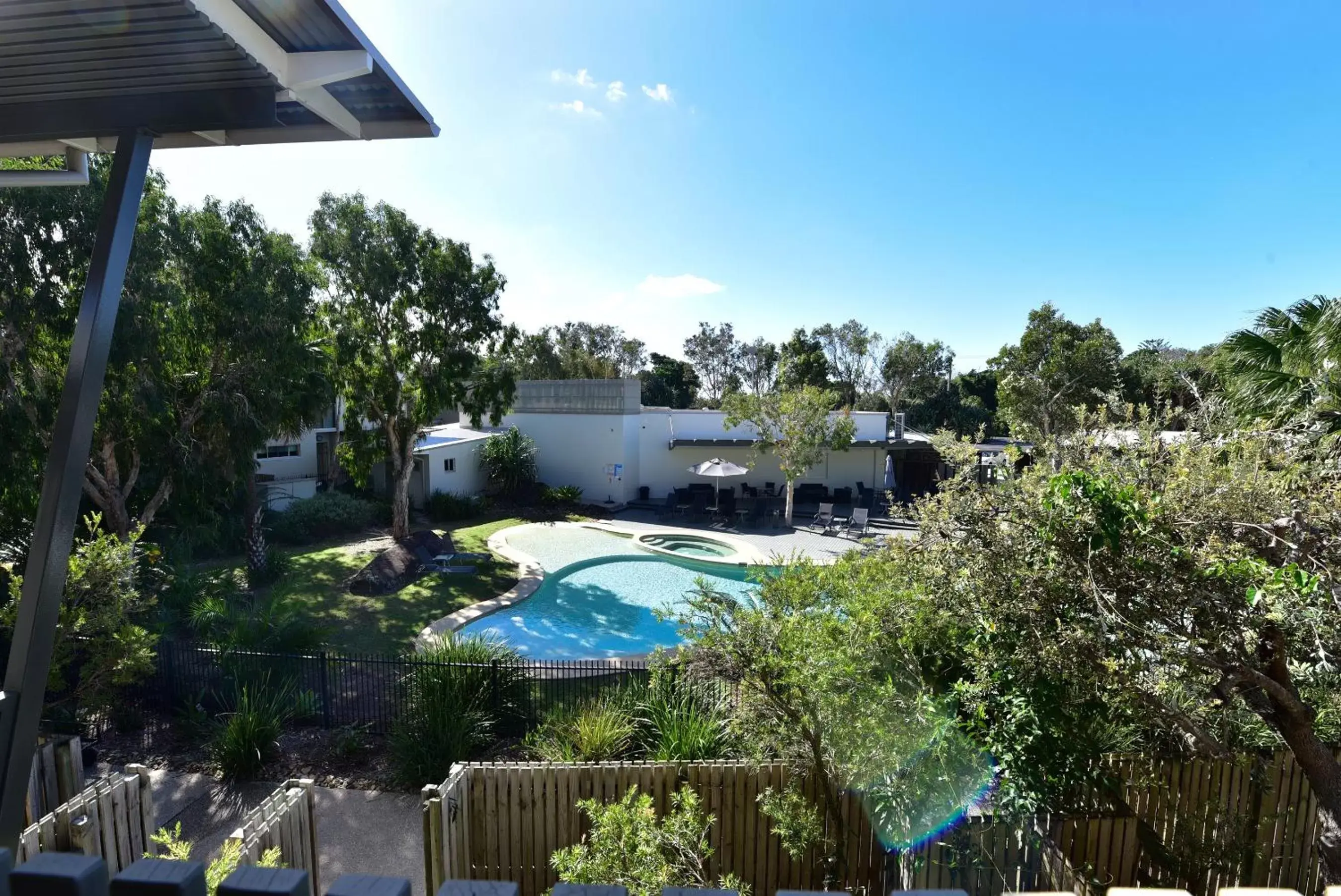 Property building, Pool View in East On Byron