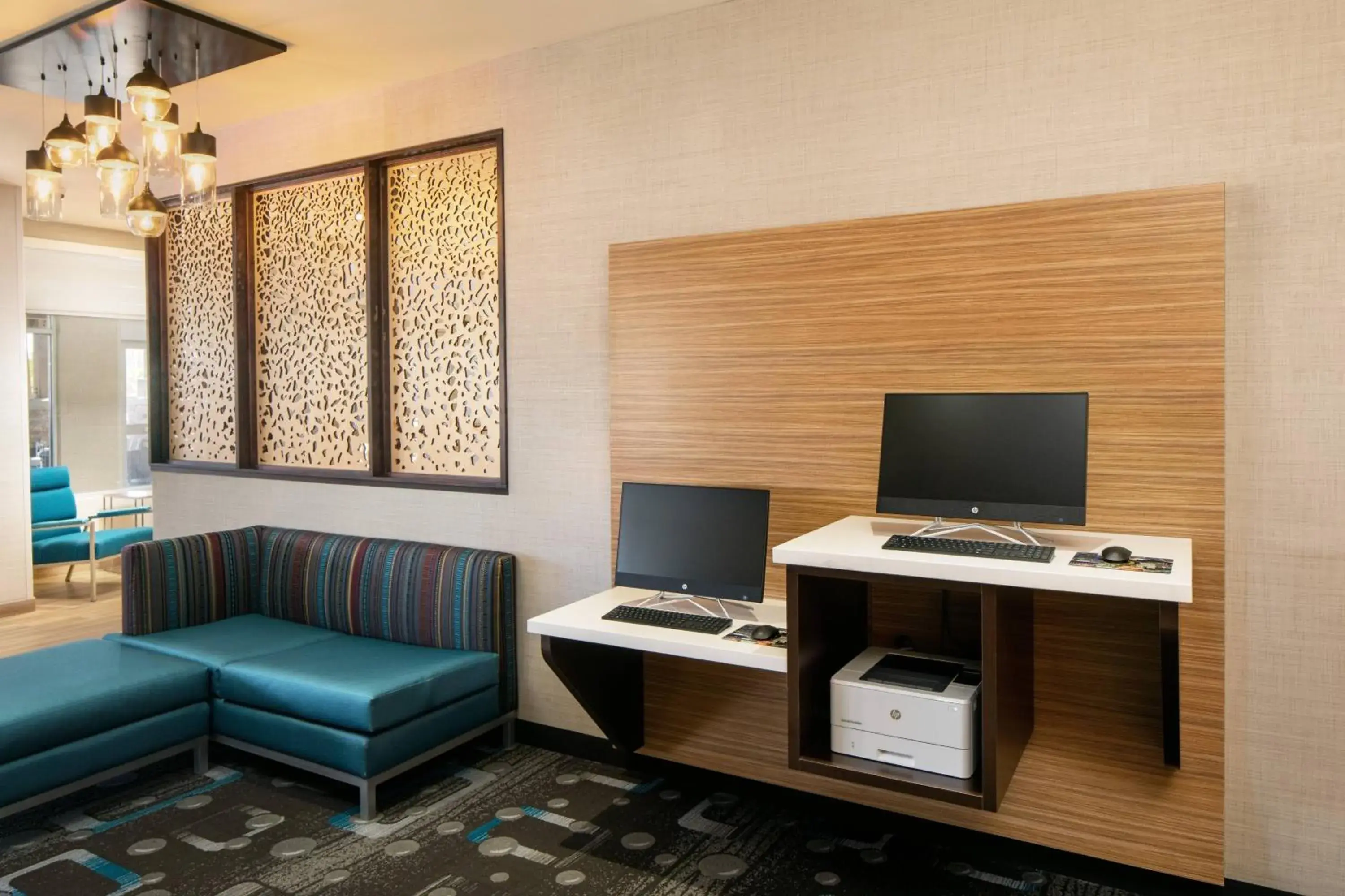 Business facilities, TV/Entertainment Center in TownePlace Suites Midland South/I-20