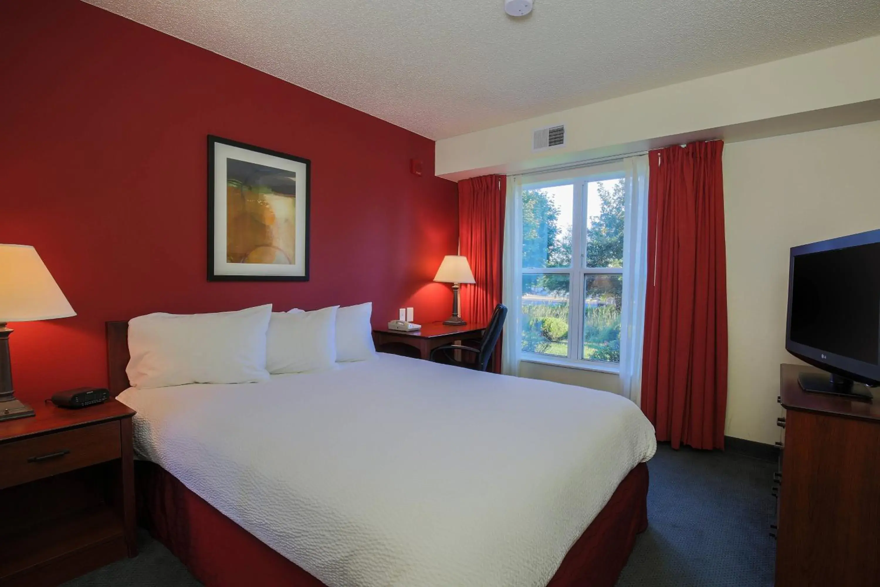 Bedroom, Bed in Residence Inn by Marriott Flint Grand Blanc