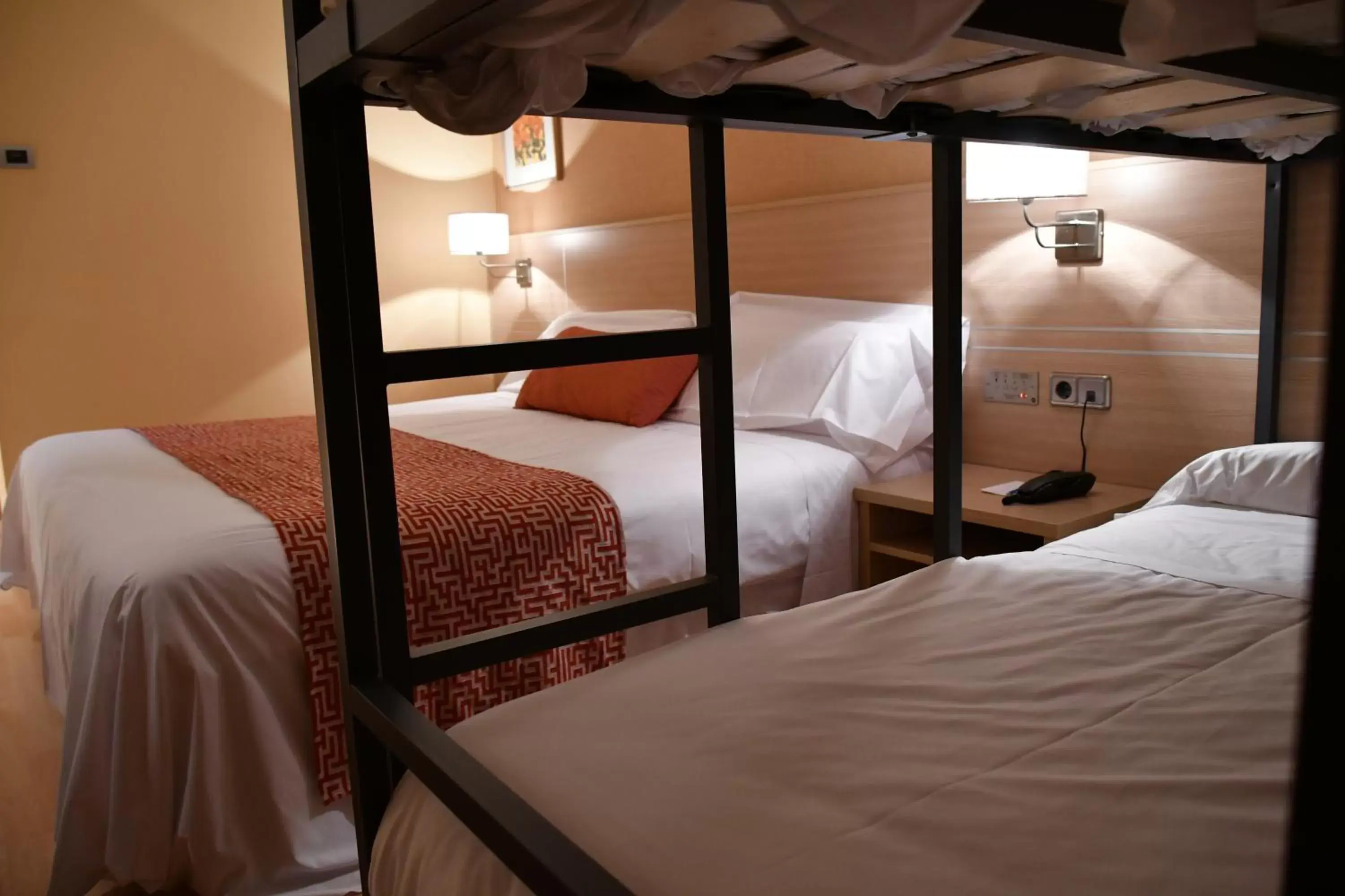 Bed, Bunk Bed in Hotel Class Valls