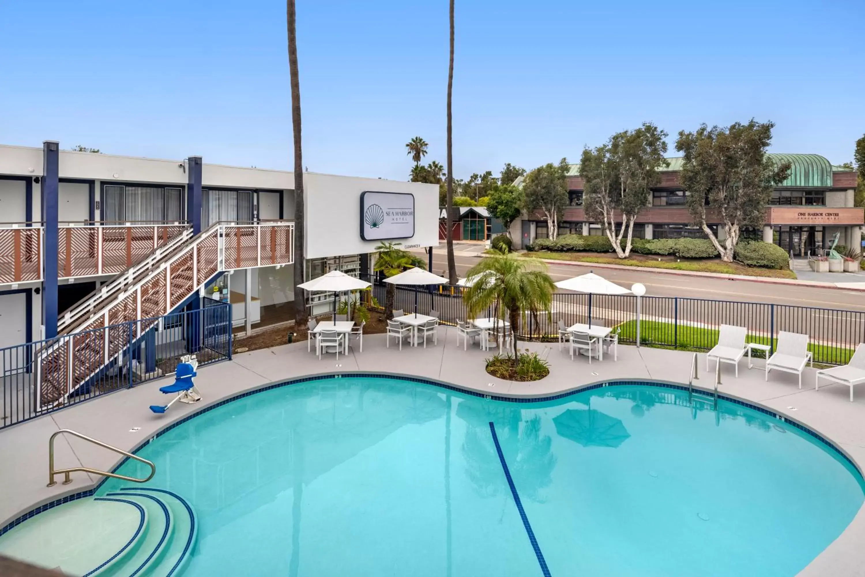 Swimming pool, Pool View in Sea Harbor Hotel - San Diego