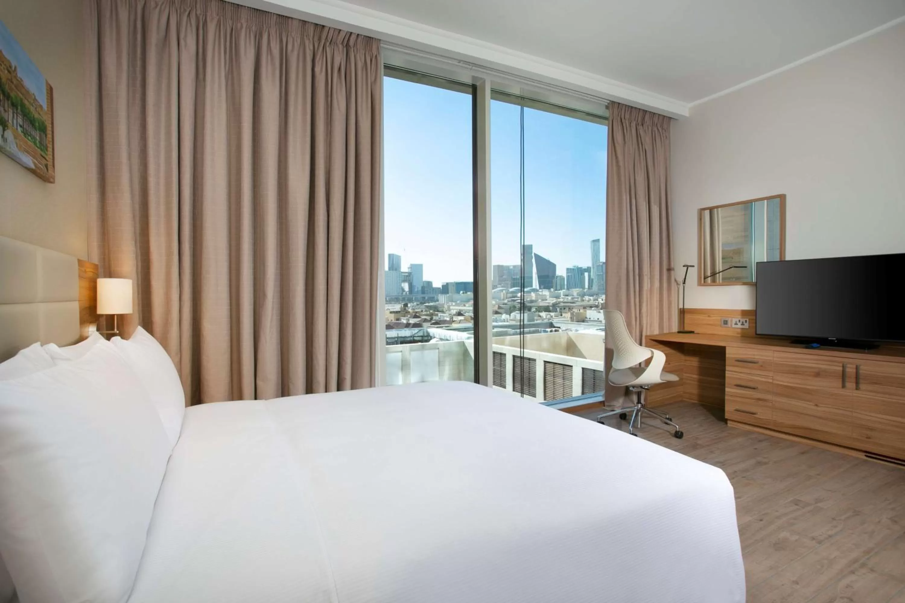Bedroom, Bed in Hilton Garden Inn Riyadh Financial District