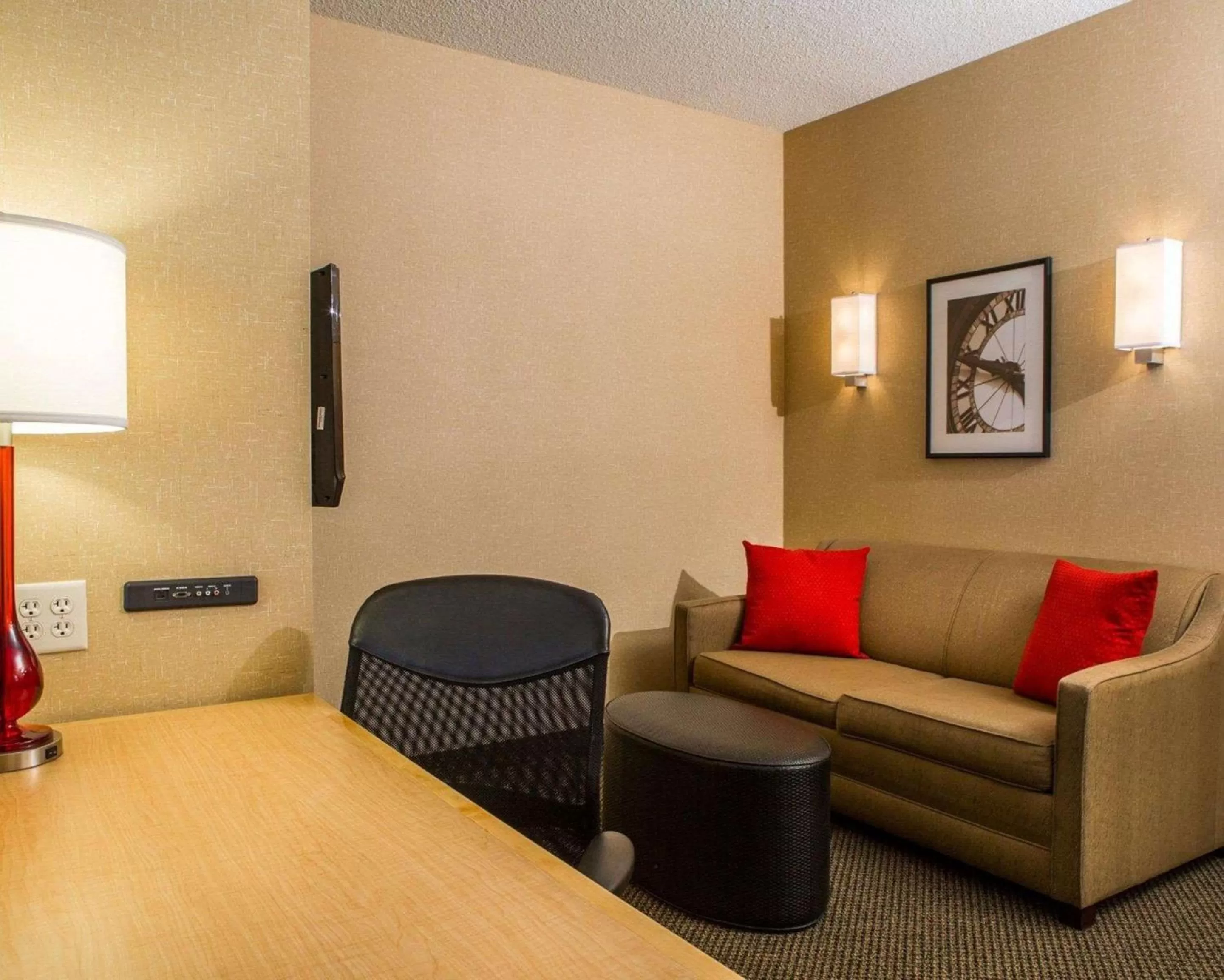 Bedroom in Cambria Hotel Traverse City