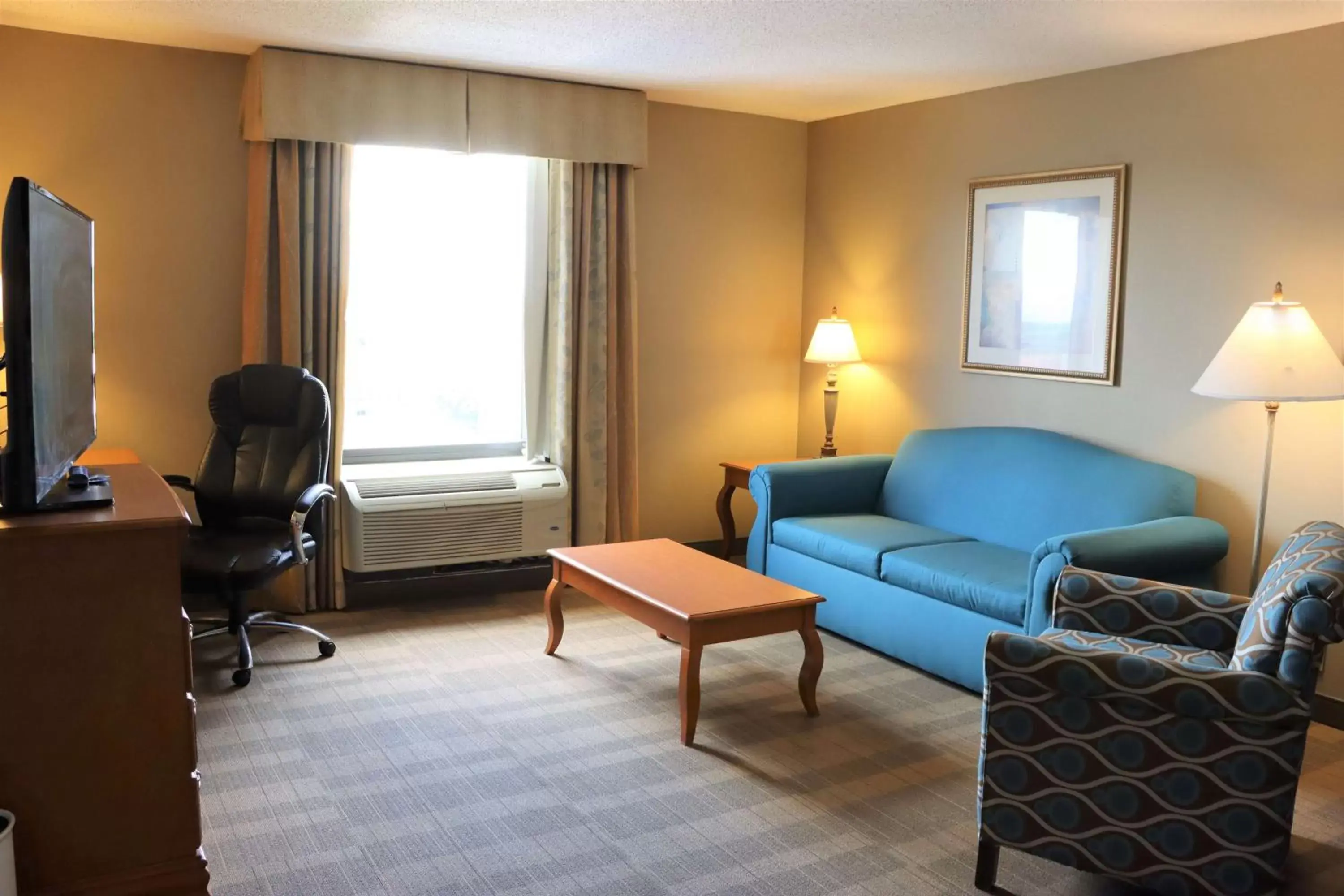 Bedroom, Seating Area in Hampton Inn & Suites Thibodaux