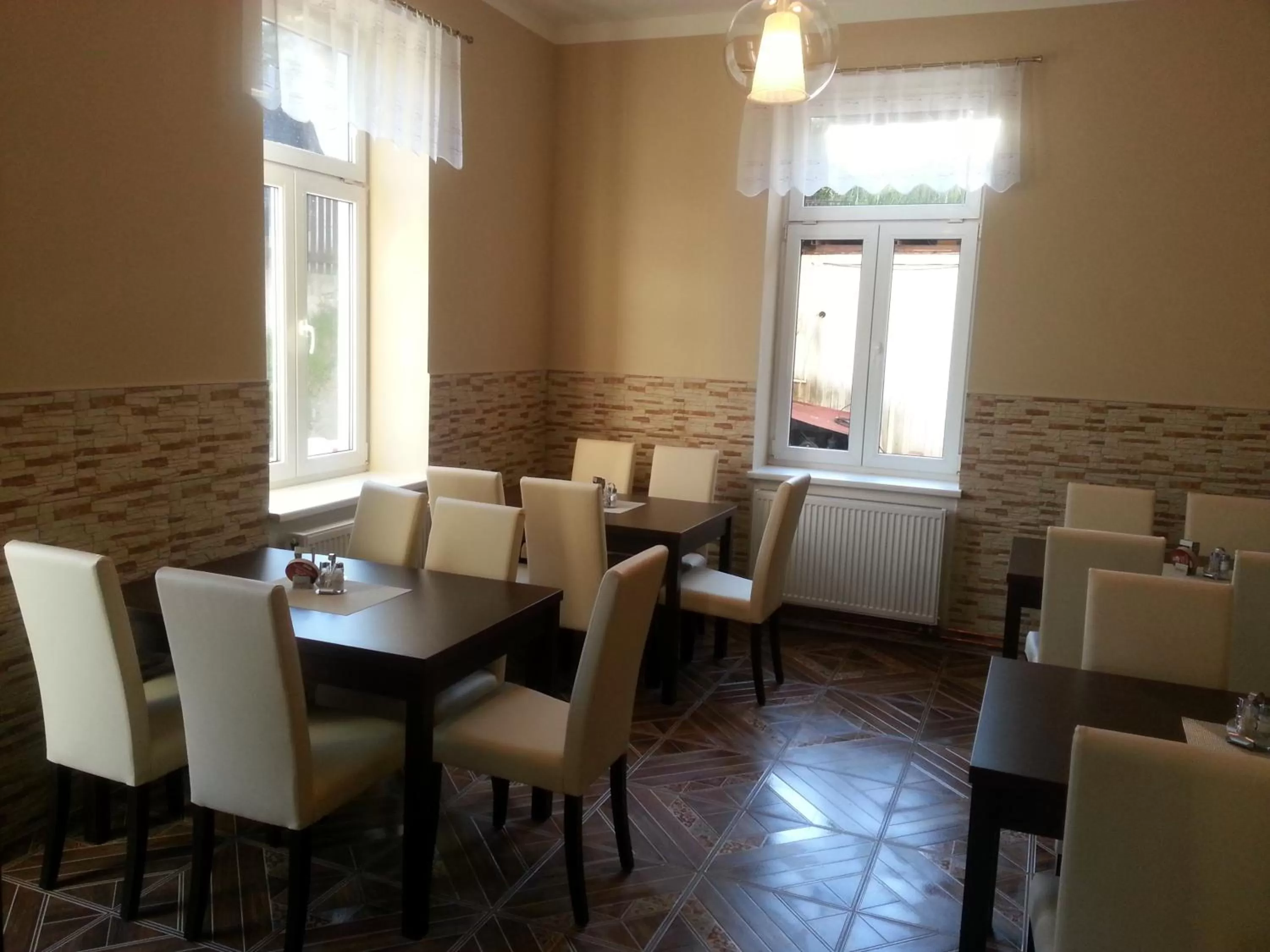 Restaurant/places to eat in Penzion Vesely