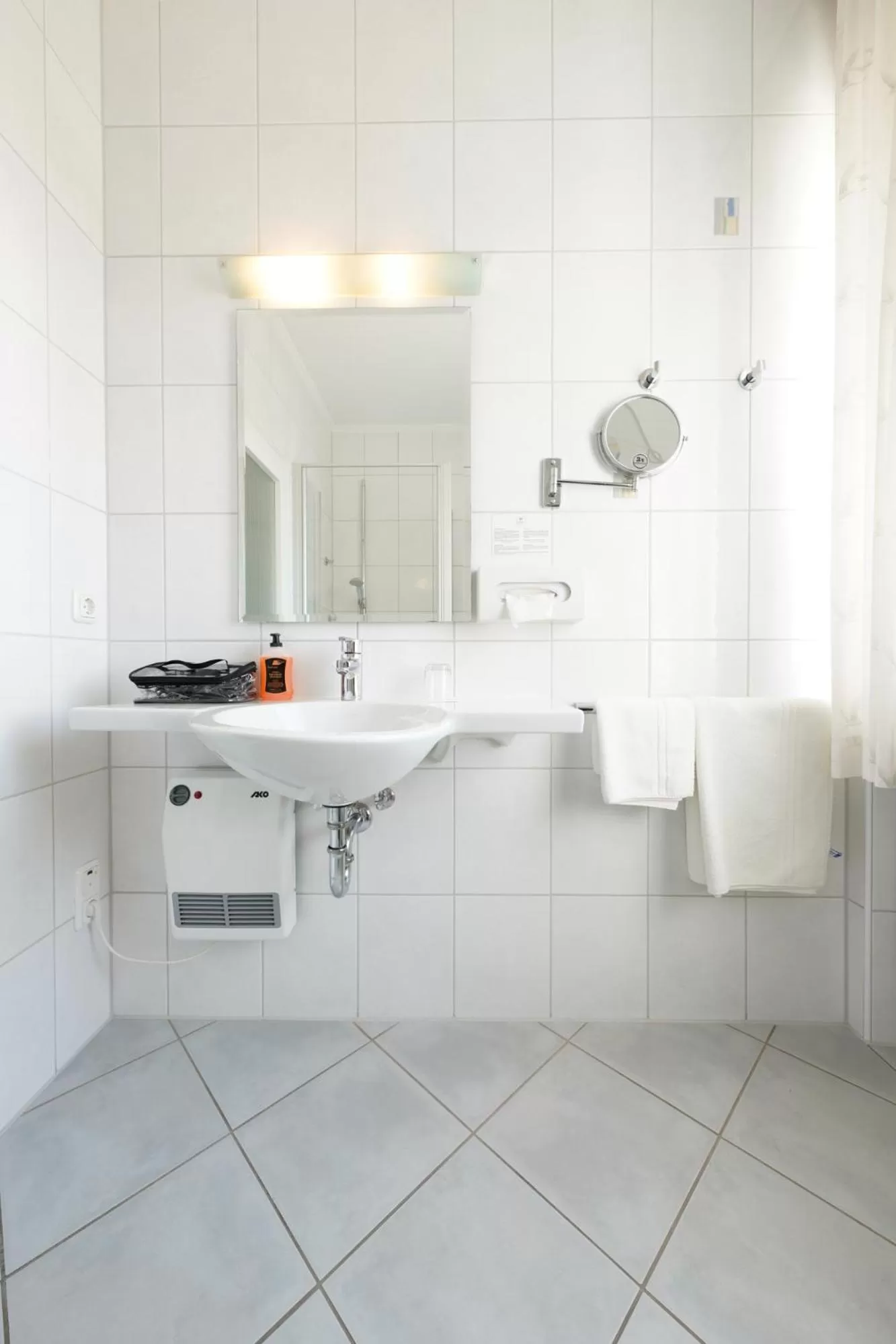 Bathroom in Hotel Bayerischer Hof