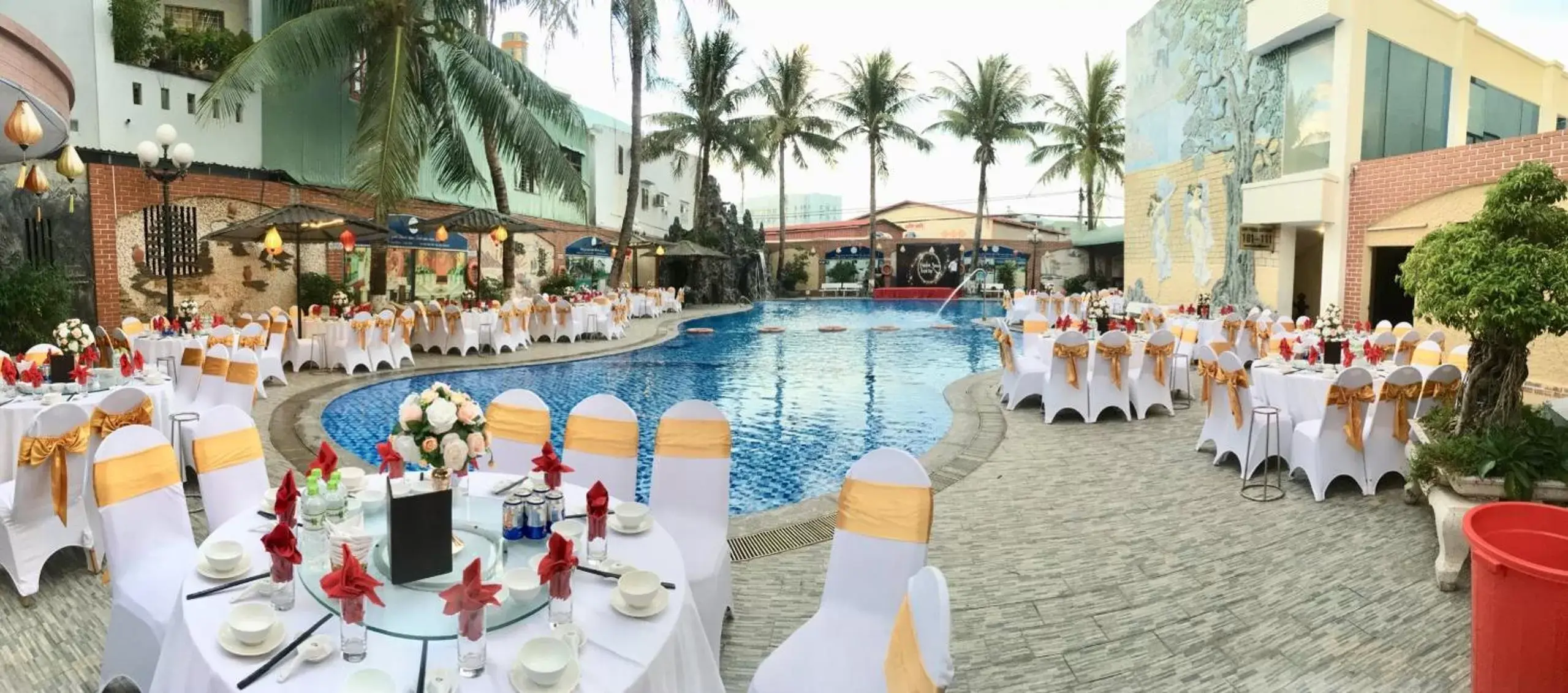 Swimming Pool in Muong Thanh Quy Nhon Hotel