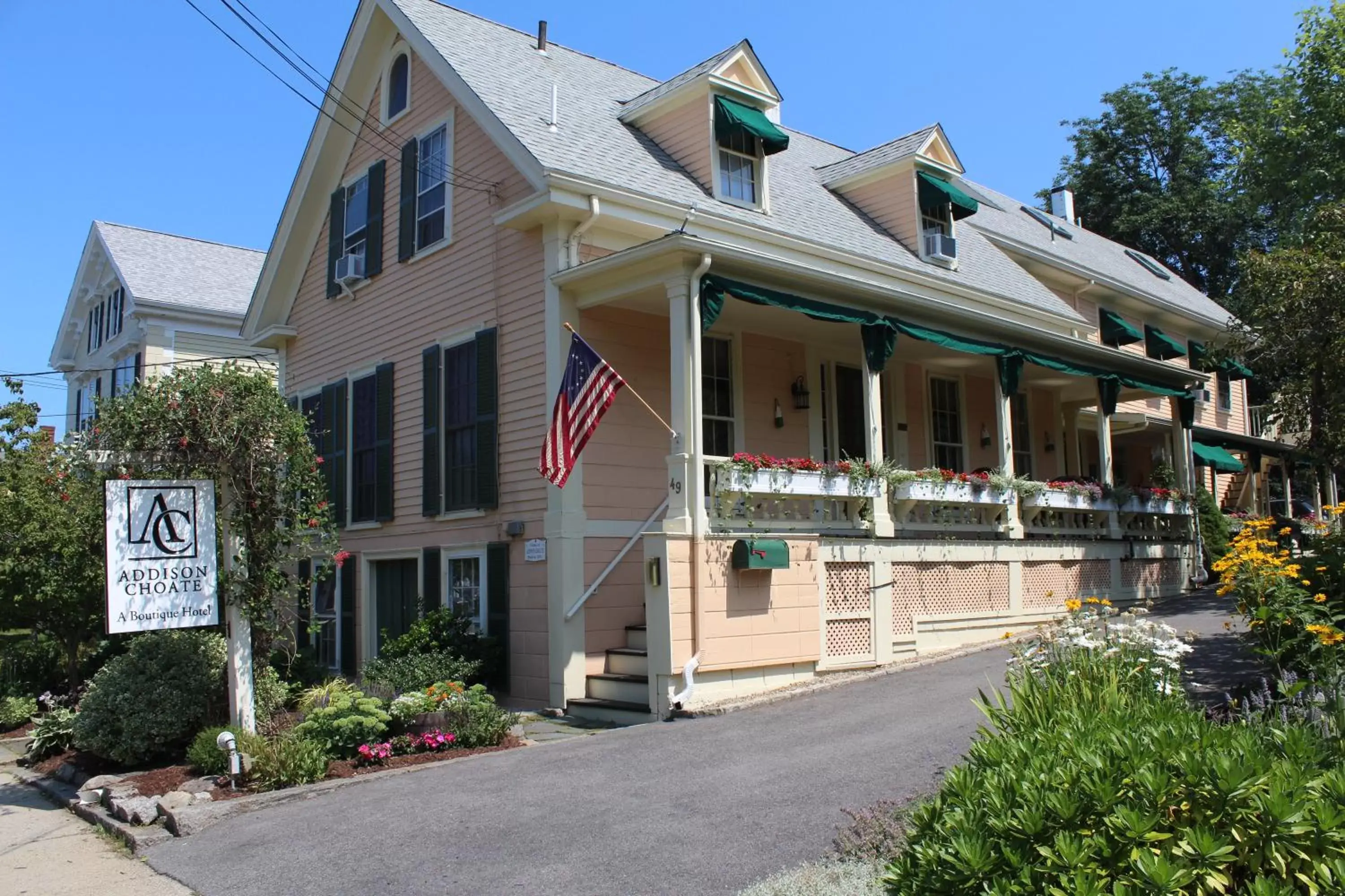 Property Building in Addison Choate