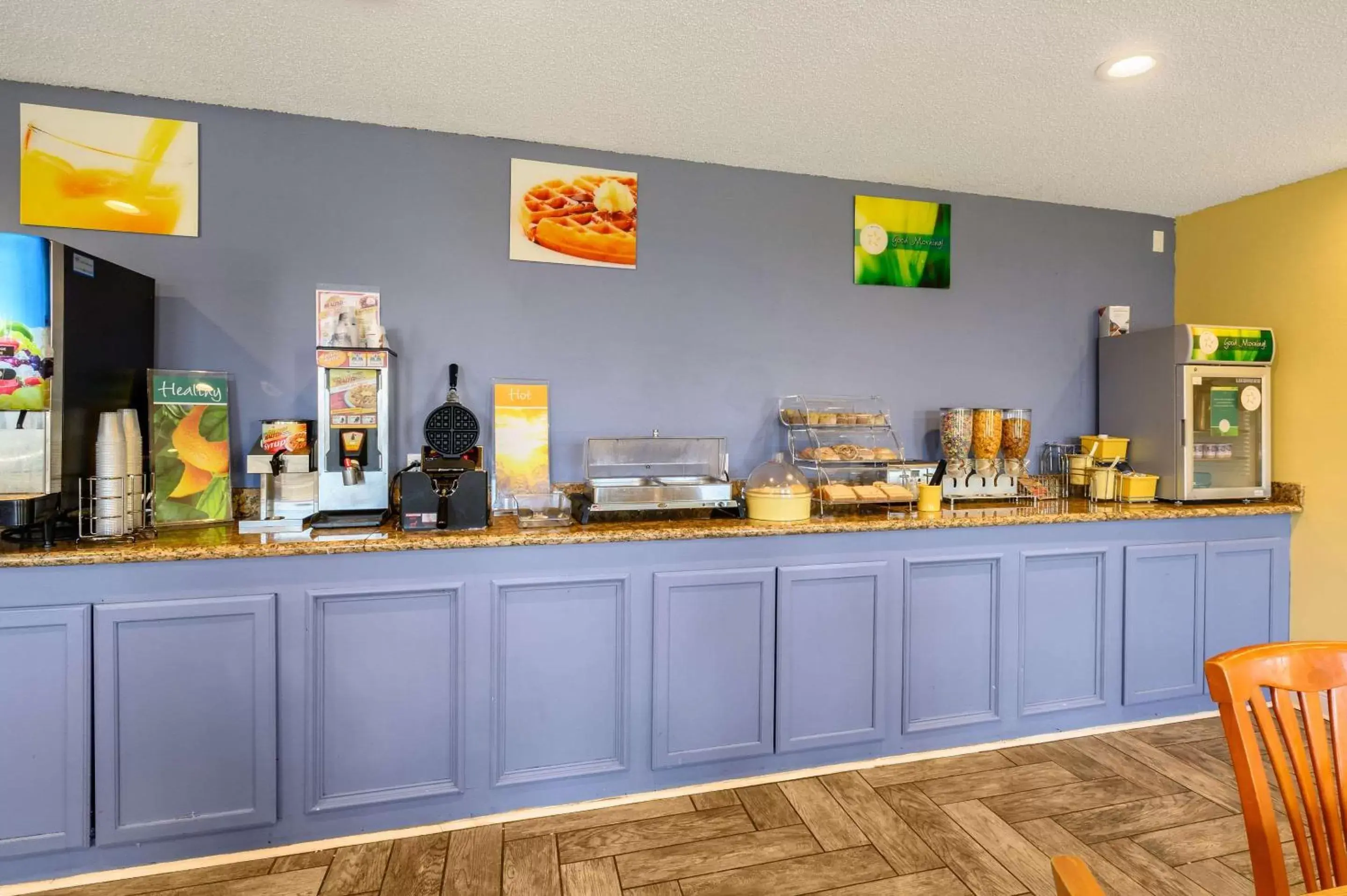 Restaurant/places to eat in Quality Inn New Orleans I-10 East Restaurant/places to eat in Quality Inn New Orleans I-10 East