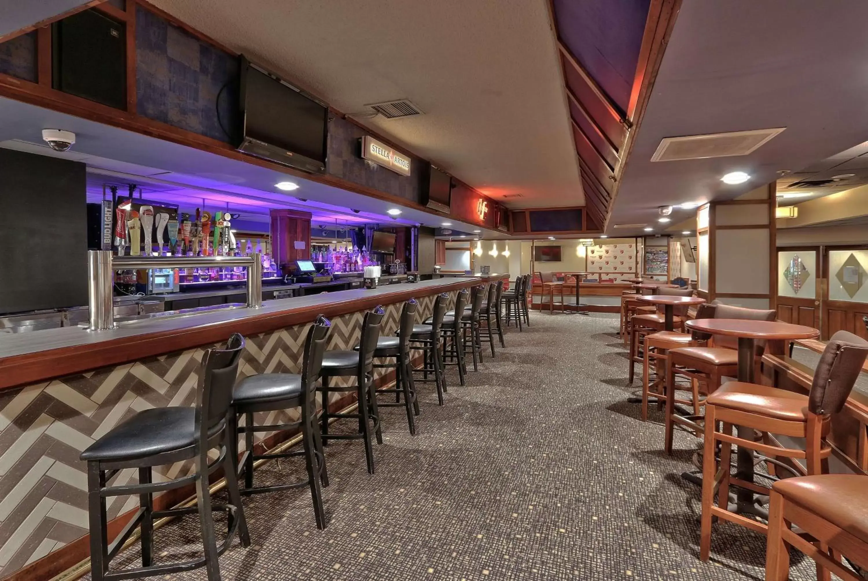 Lounge or bar, Lounge/Bar in Ramada by Wyndham Albuquerque Midtown