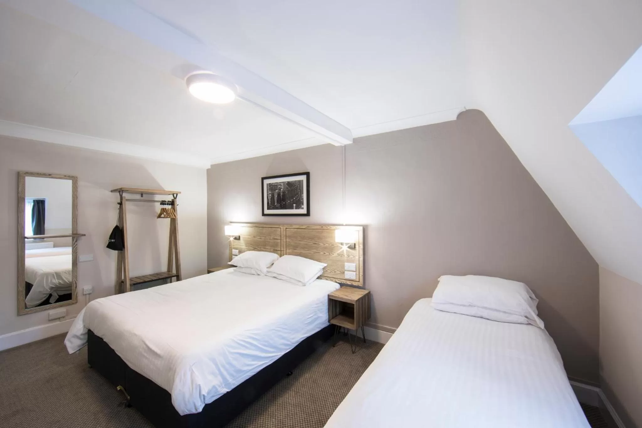 Photo of the whole room, Bed in Half Moon, Sherborne by Marston's Inns