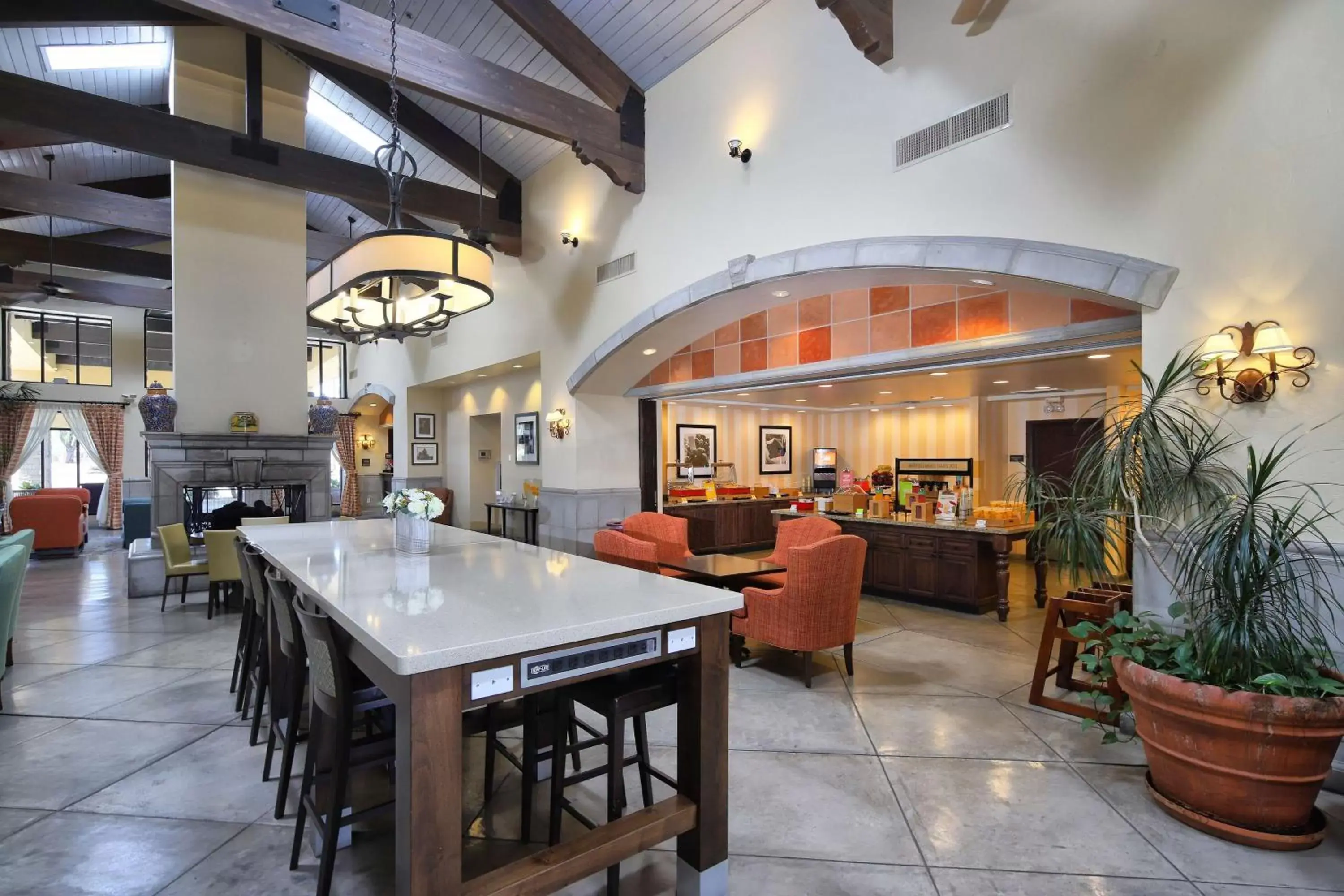 Breakfast, Restaurant/Places to Eat in Hampton Inn & Suites Tucson Mall