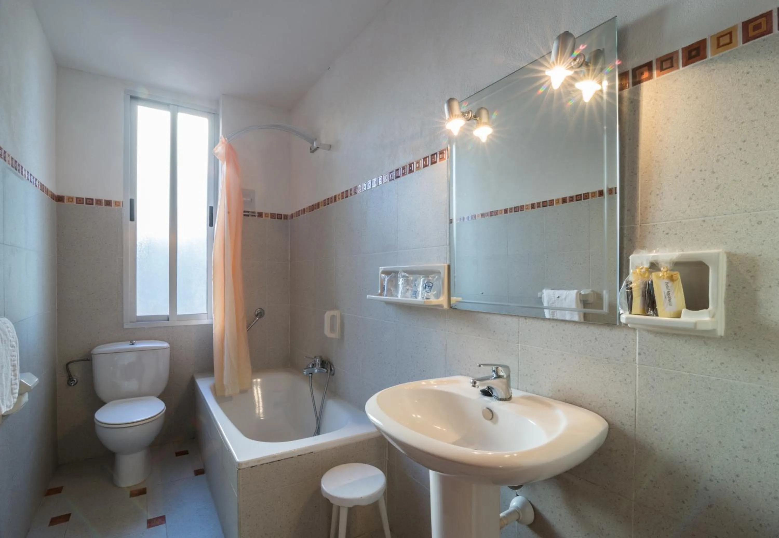 Bathroom in Hotel Andalucia