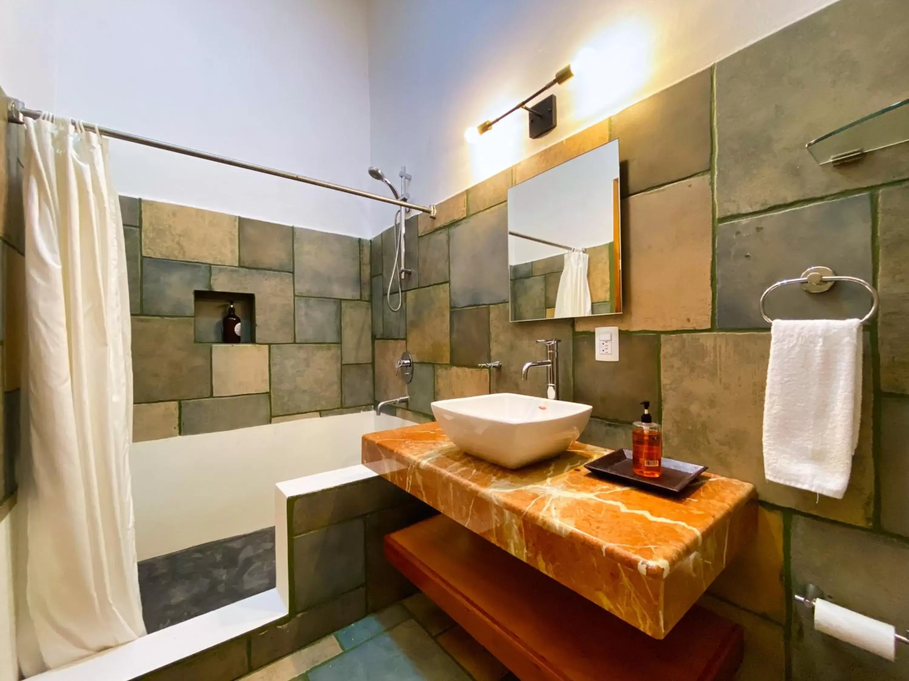 Shower, Bathroom in Humant - Coliving & Coworking Spaces