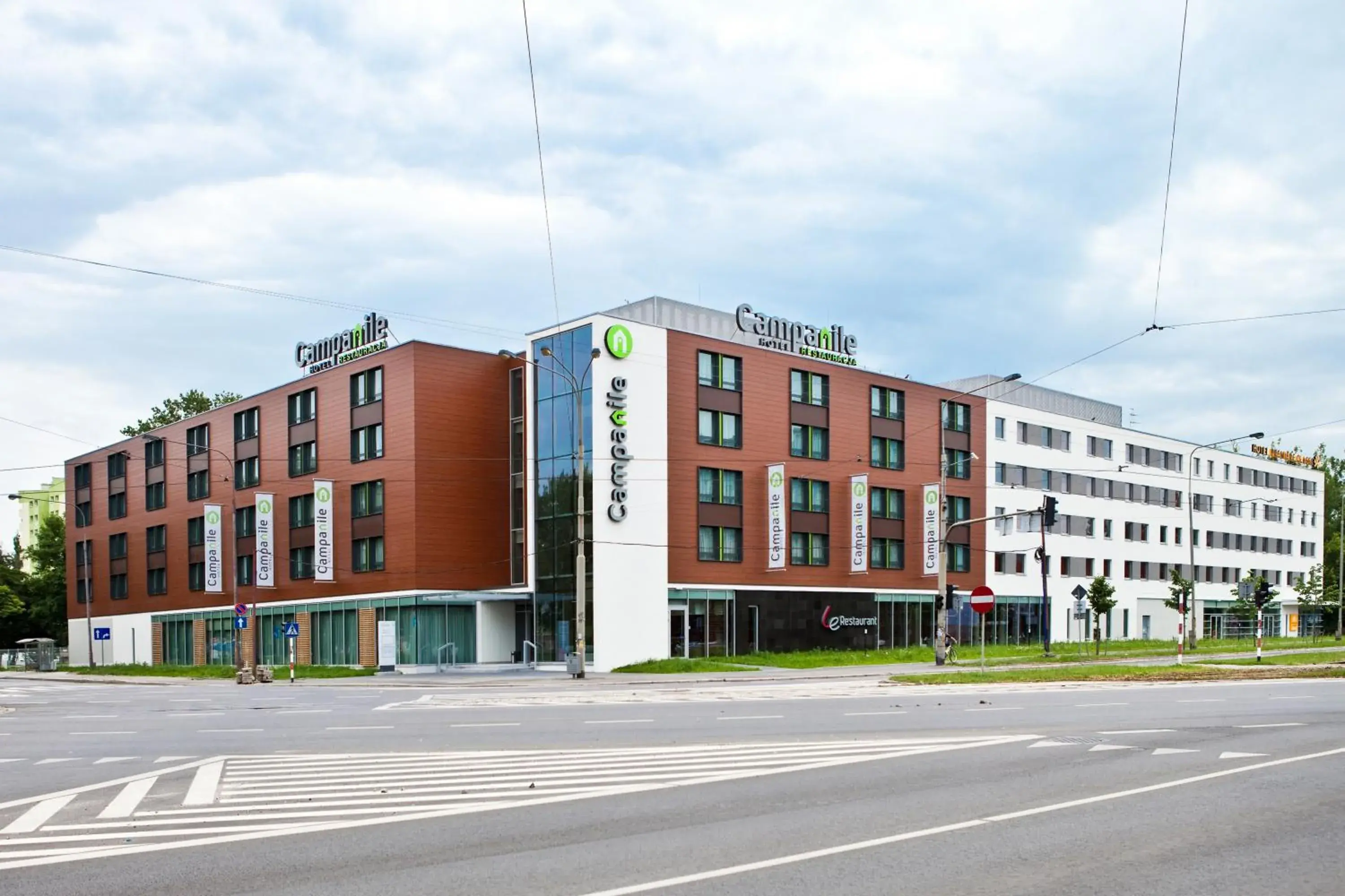 Facade/entrance, Property Building in Campanile Hotel Wroclaw Centrum