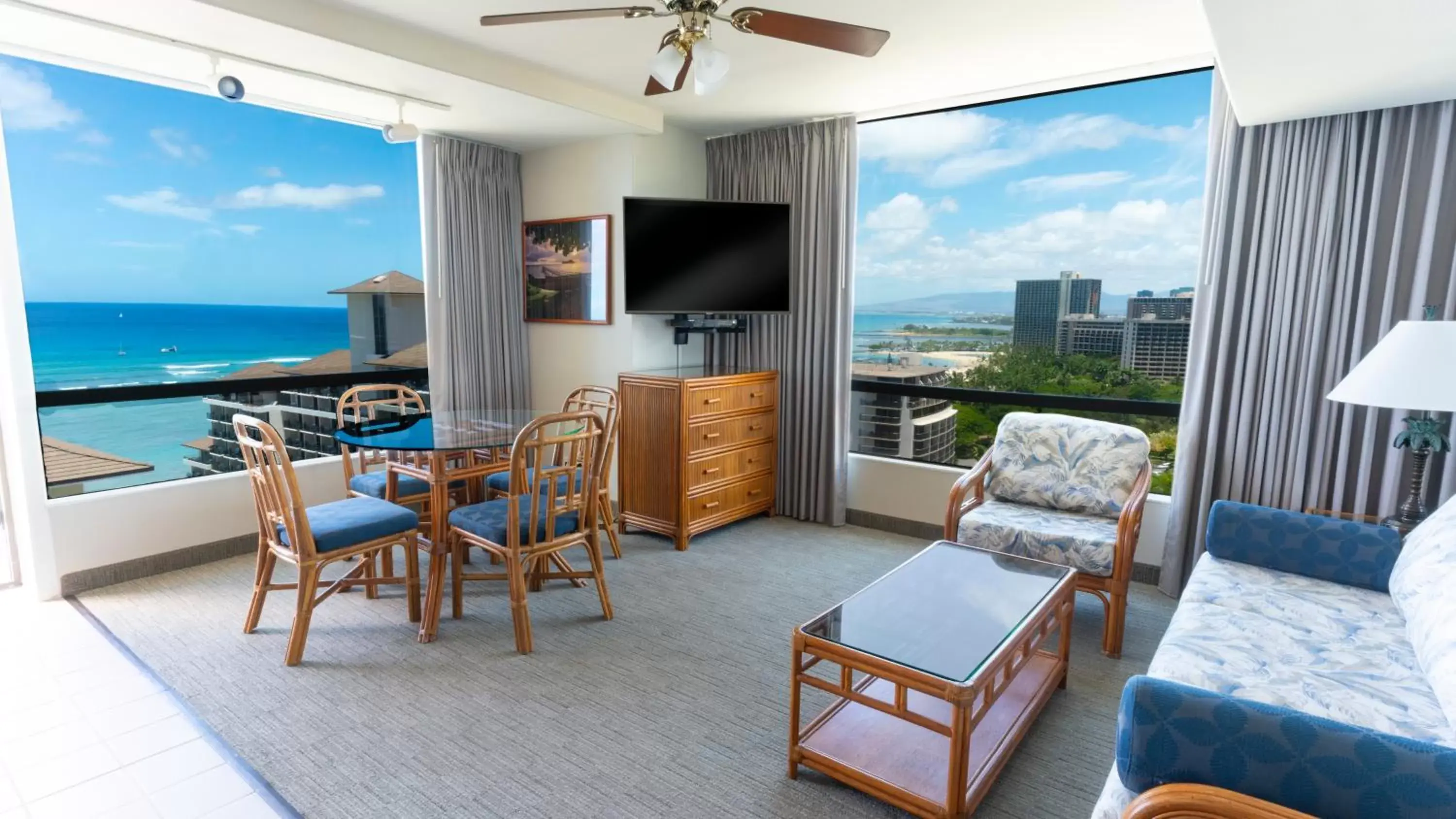 Living room in Imperial Hawaii Resort