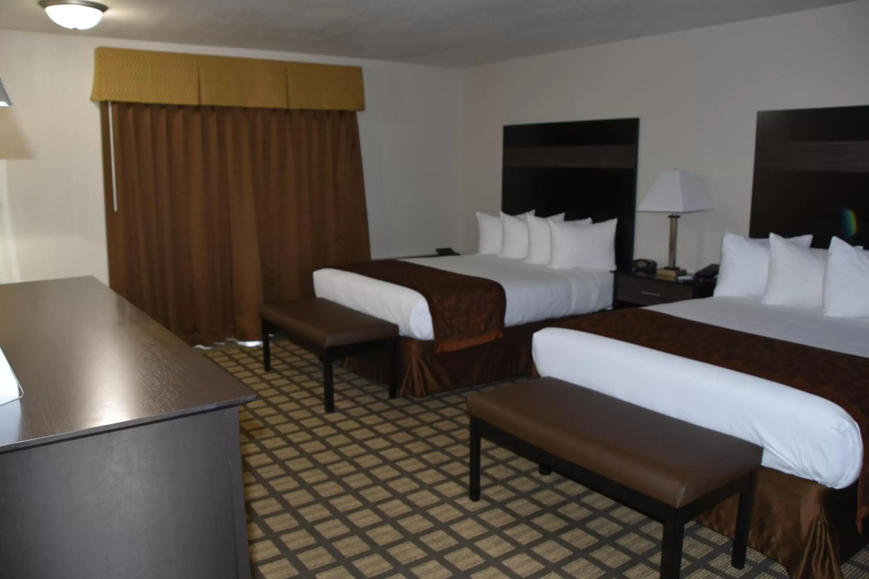 Photo of the whole room in Best Western Beacon Inn