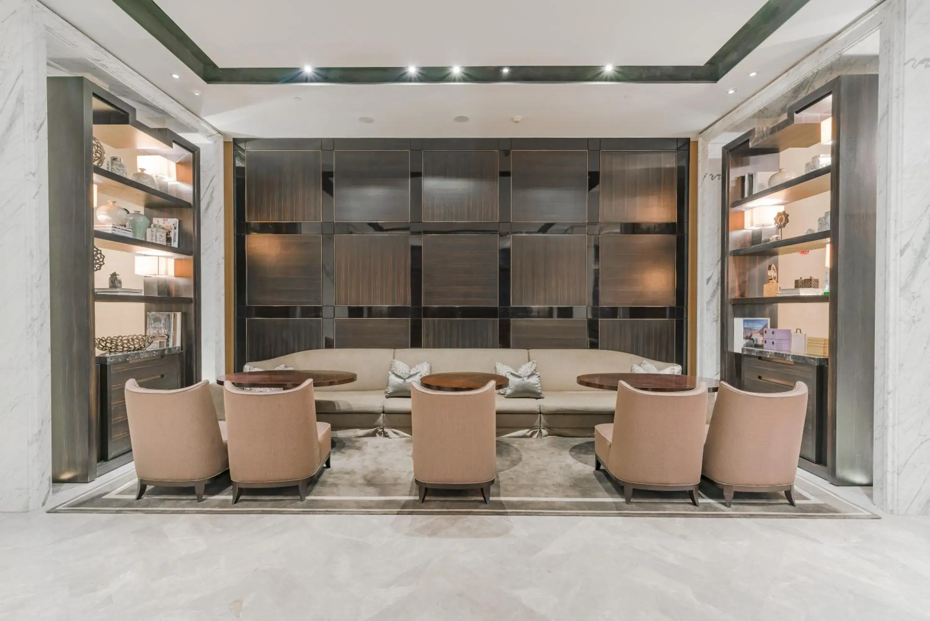 Lounge or bar in IFC Residence Lounge or bar in IFC Residence