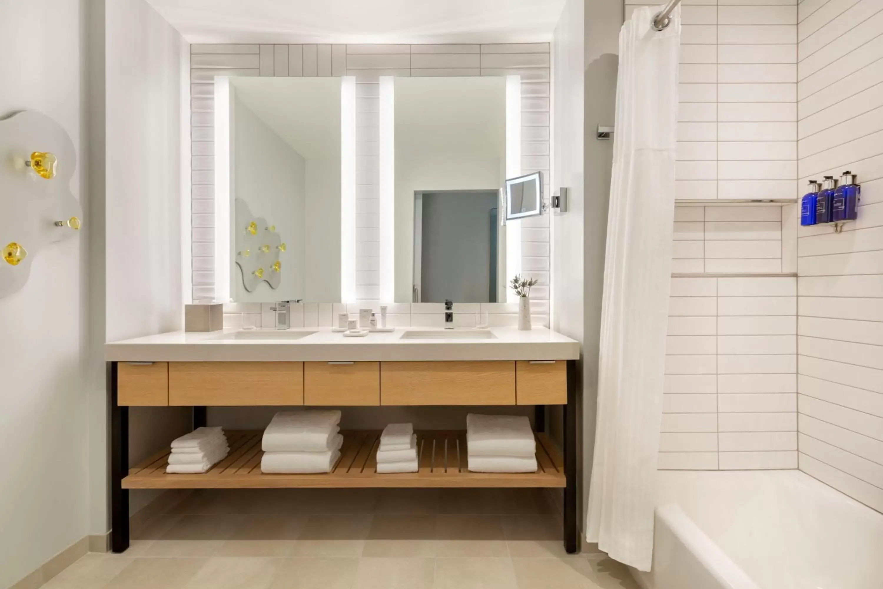 Bathroom in The Viv Hotel, Anaheim, a Tribute Portfolio Hotel