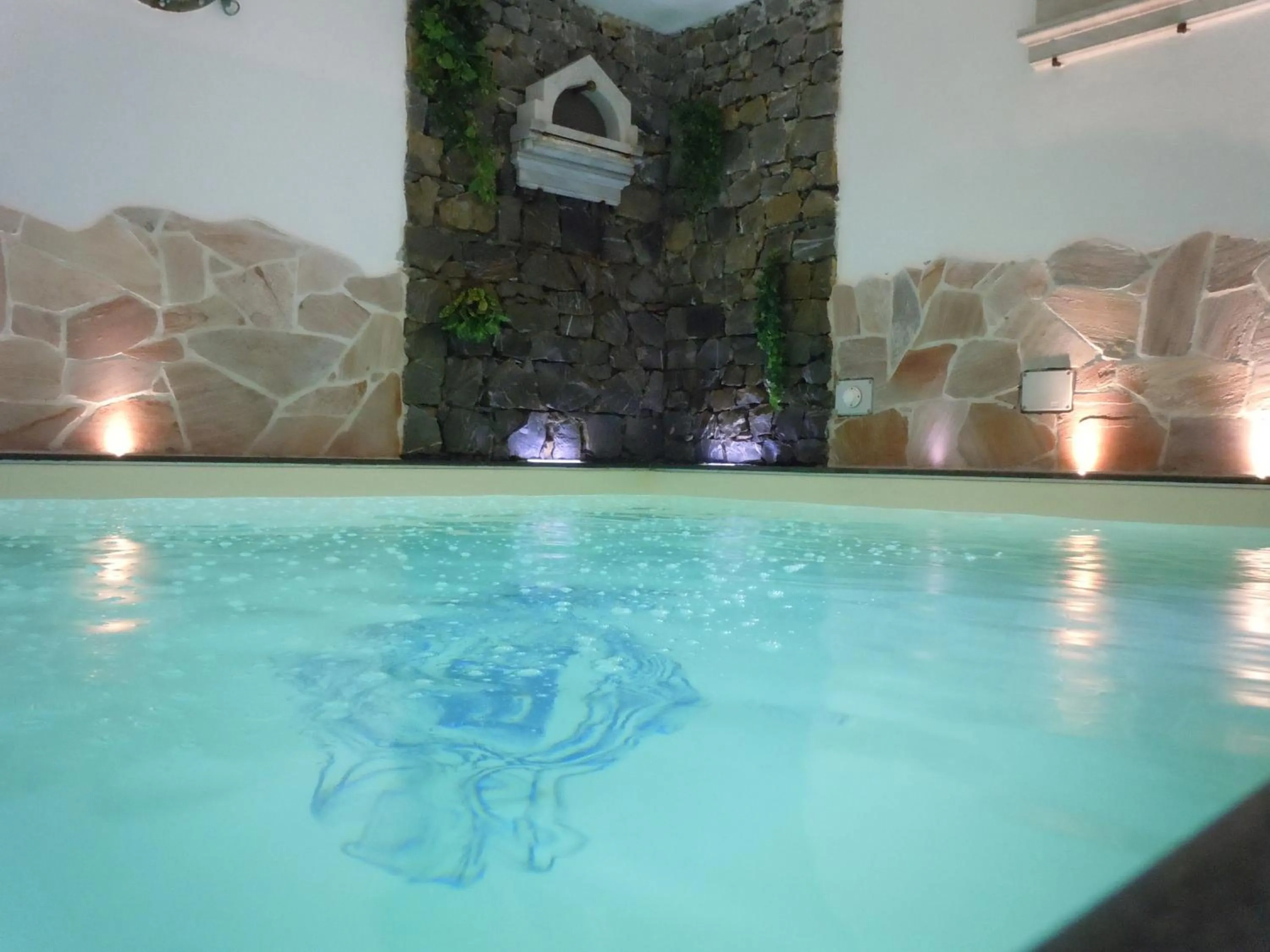 Swimming pool in Hotel Due Mari